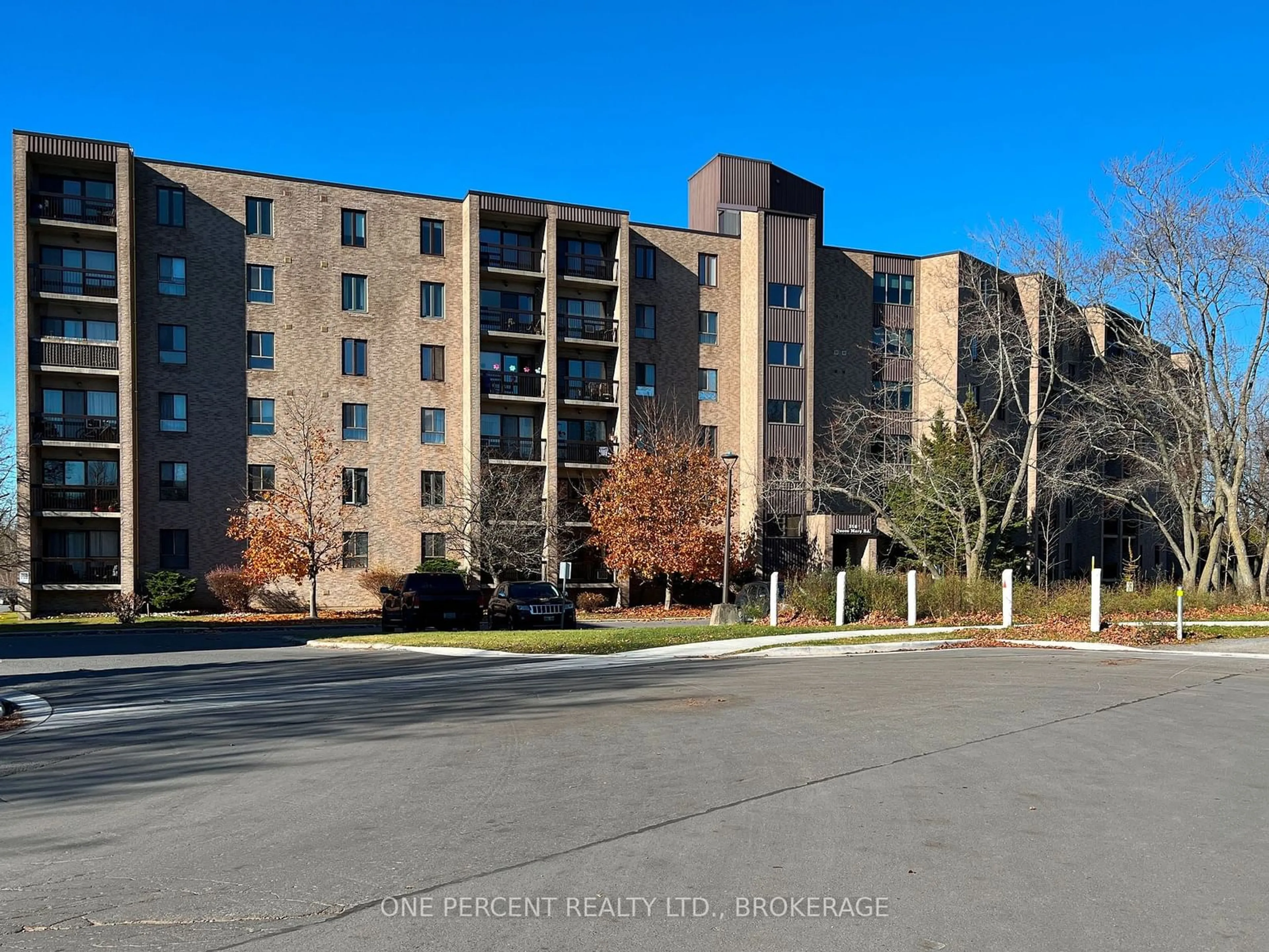 A pic from exterior of the house or condo, the front or back of building for 358 Queen Mary Rd #515, Kingston Ontario K7M 7E8