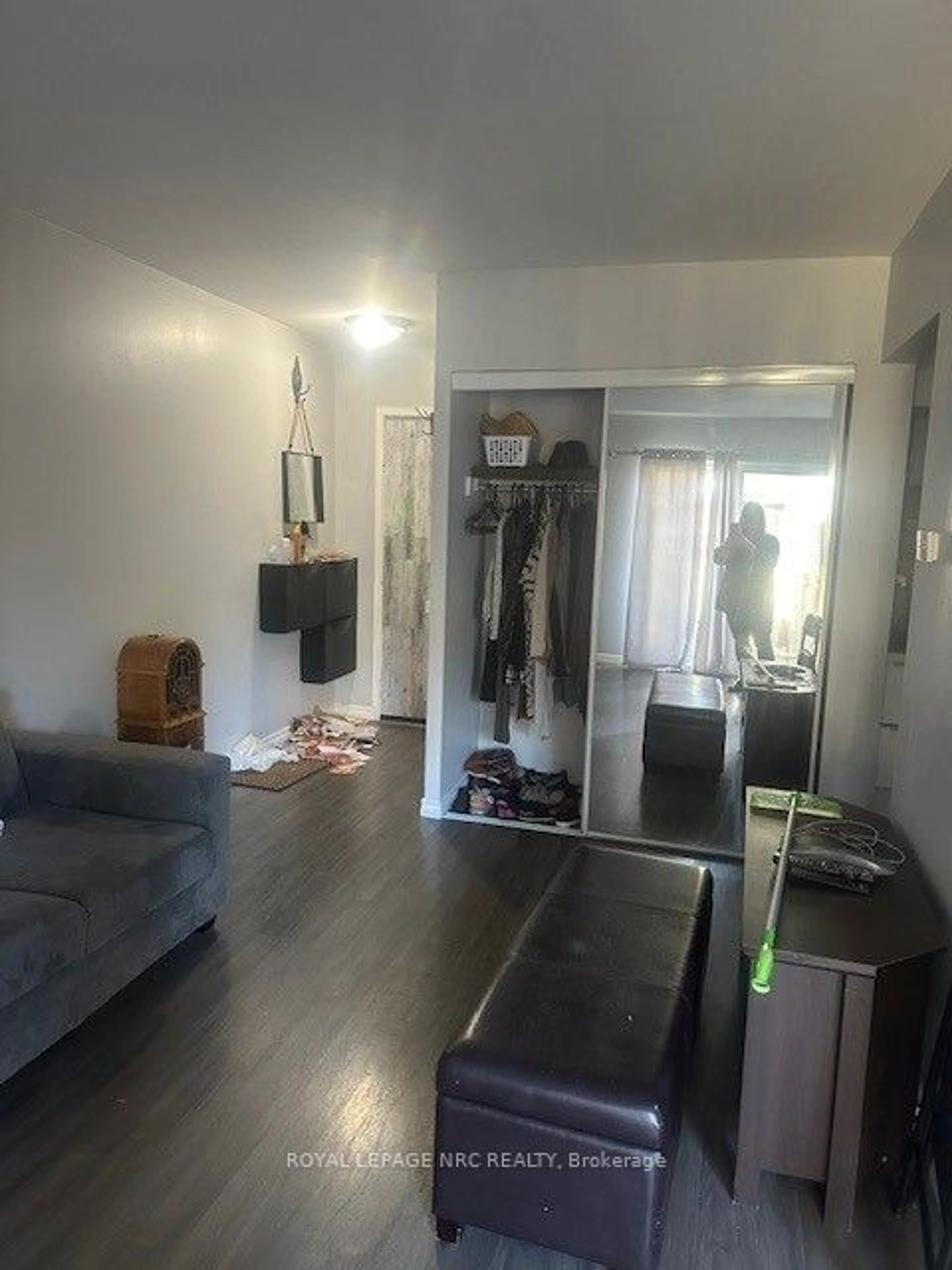 A pic of a room, not visible floor for 17 Old Pine Tr #182, St. Catharines Ontario L2M 6P9