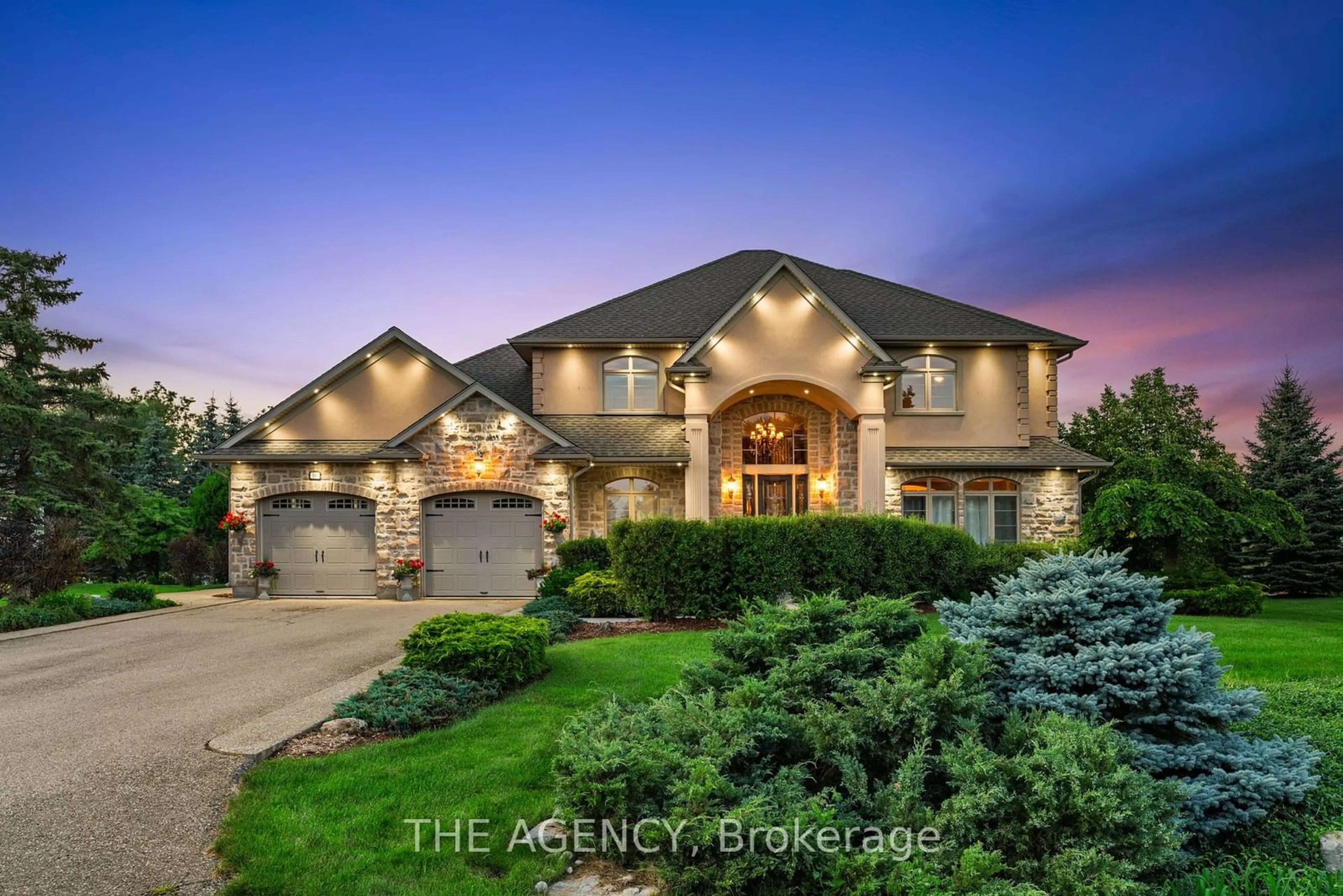 Frontside or backside of a home, the street view for 16 Seifert Crt #19, Puslinch Ontario N3C 2V4