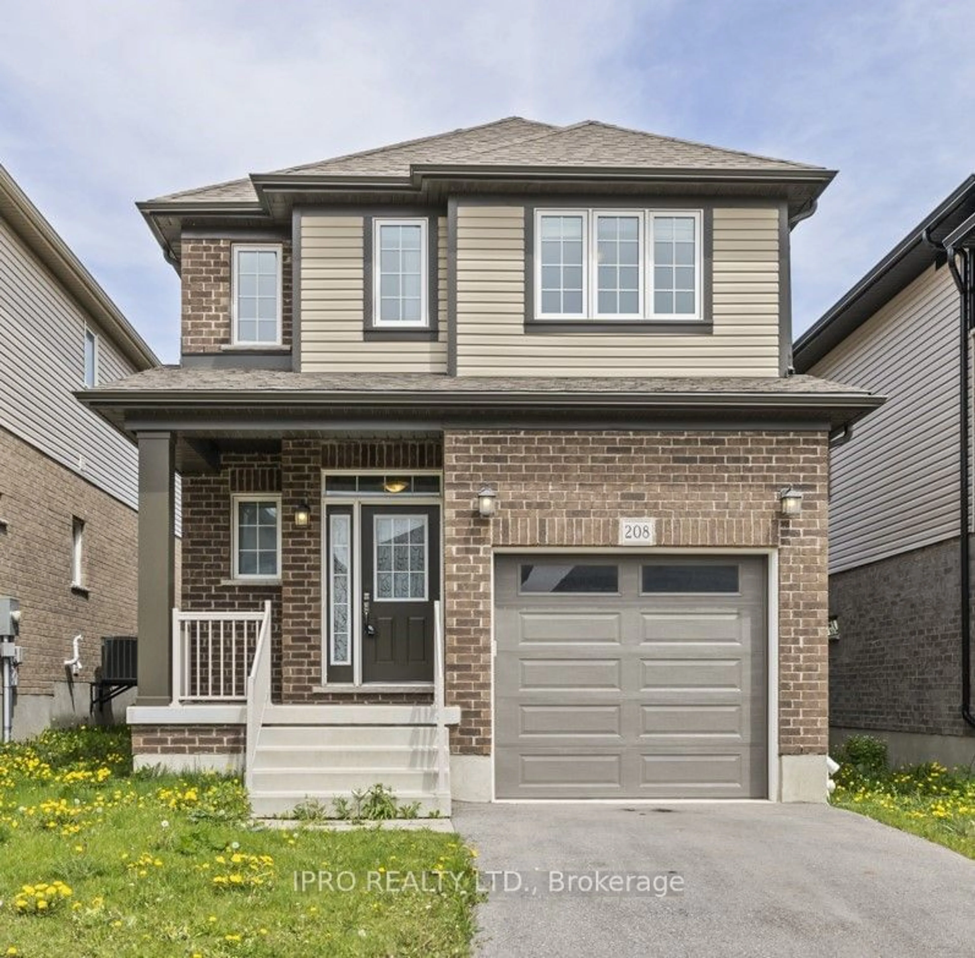 Frontside or backside of a home, the street view for 208 Woodbine Ave, Kitchener Ontario N2R 1Y5