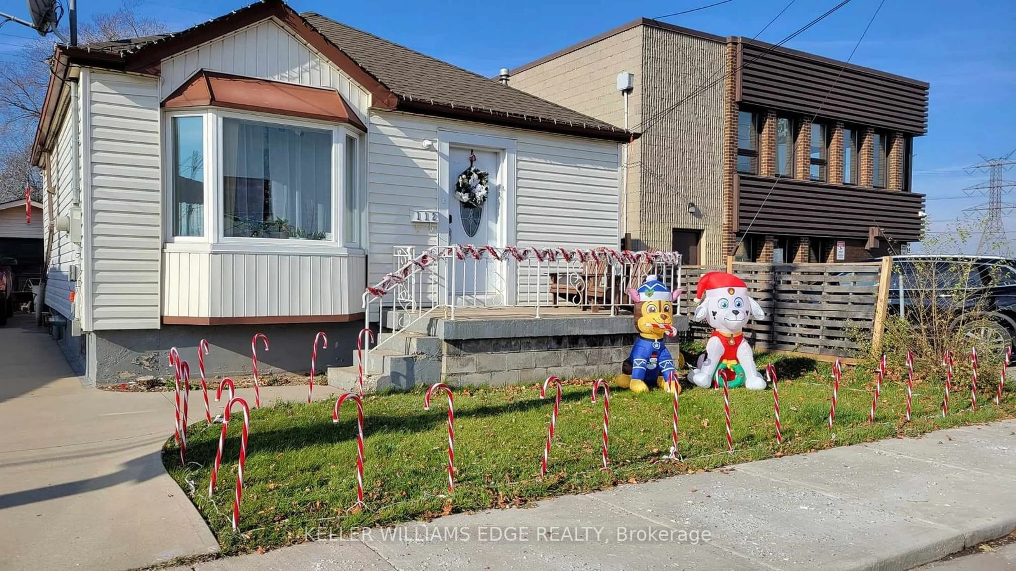 Frontside or backside of a home, the street view for 112 Rosewood Rd, Hamilton Ontario L8K 3J1