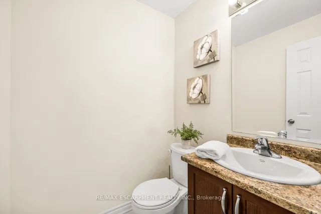 Additional property image - 383 Dundas St Unit 69