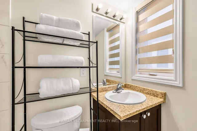 Additional property image - 383 Dundas St Unit 69