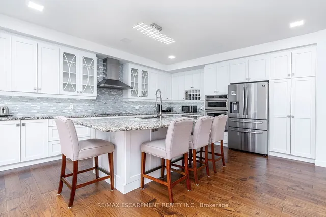 Additional property image - 528 Jones Rd