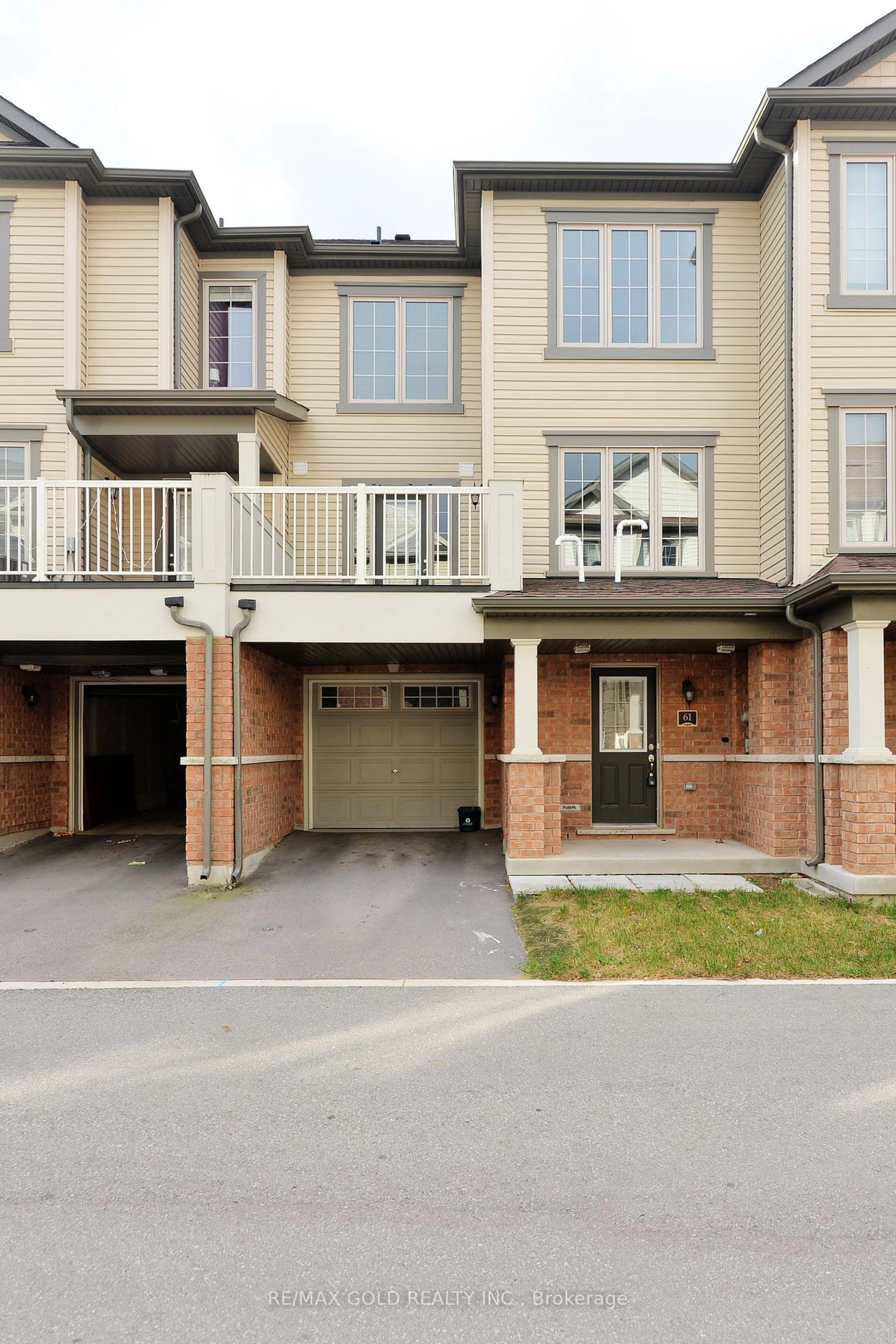 A pic from exterior of the house or condo, cottage for 755 Linden Dr #61, Cambridge Ontario N3H 0E4