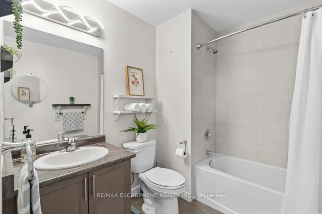 Additional property image - 125 SHOREVIEW Pl Unit 511