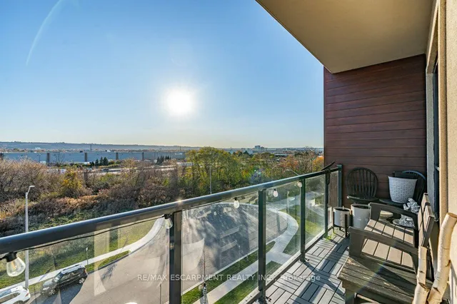 Additional property image - 125 SHOREVIEW Pl Unit 511