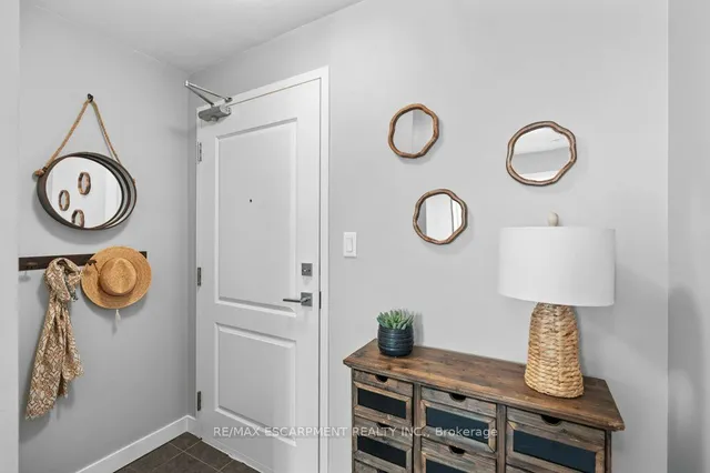 Additional property image - 125 SHOREVIEW Pl Unit 511