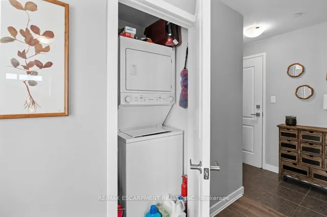 Additional property image - 125 SHOREVIEW Pl Unit 511
