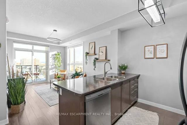 Additional property image - 125 SHOREVIEW Pl Unit 511
