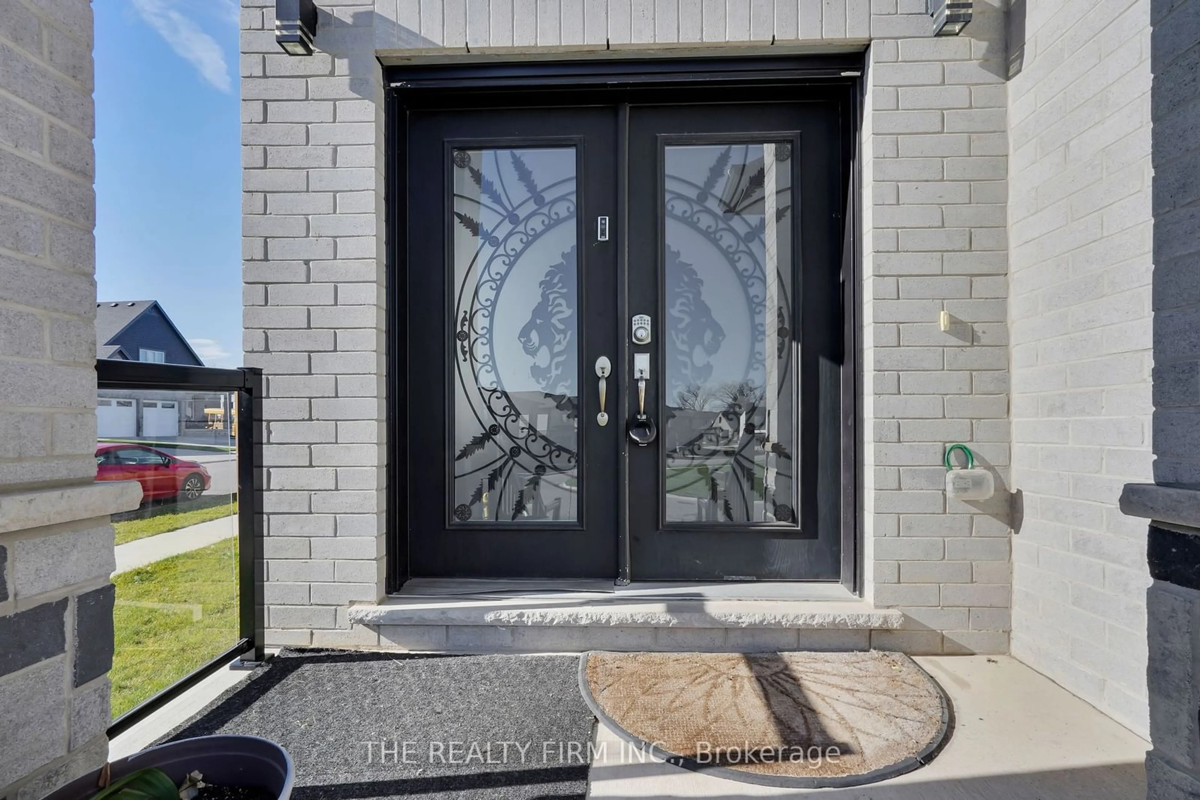 Indoor entryway, cement floor for 2391 Daisy Bend, London Ontario N6M 0G6