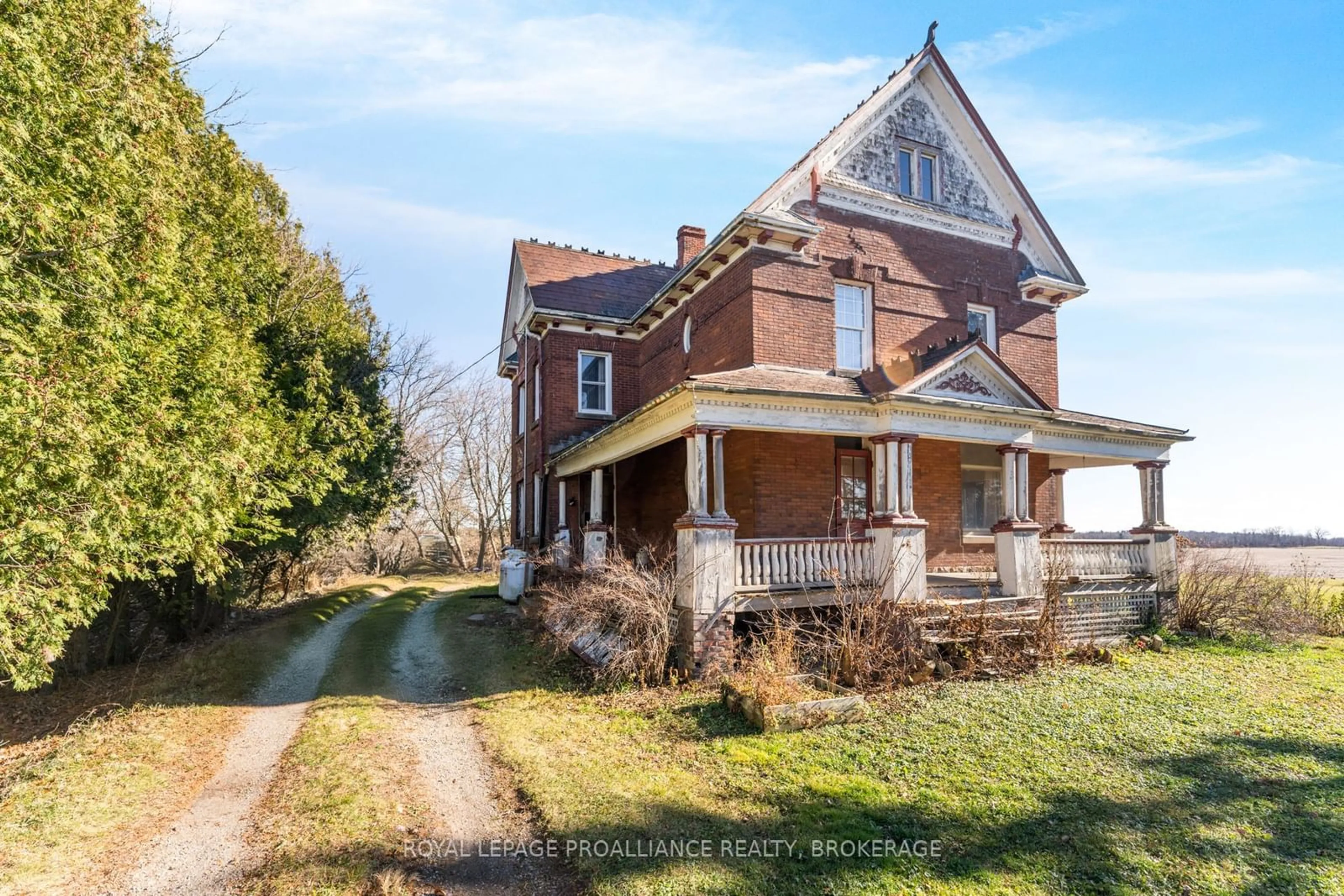 Frontside or backside of a home, cottage for 1845 County Road 32, Gananoque Ontario K7G 2V3