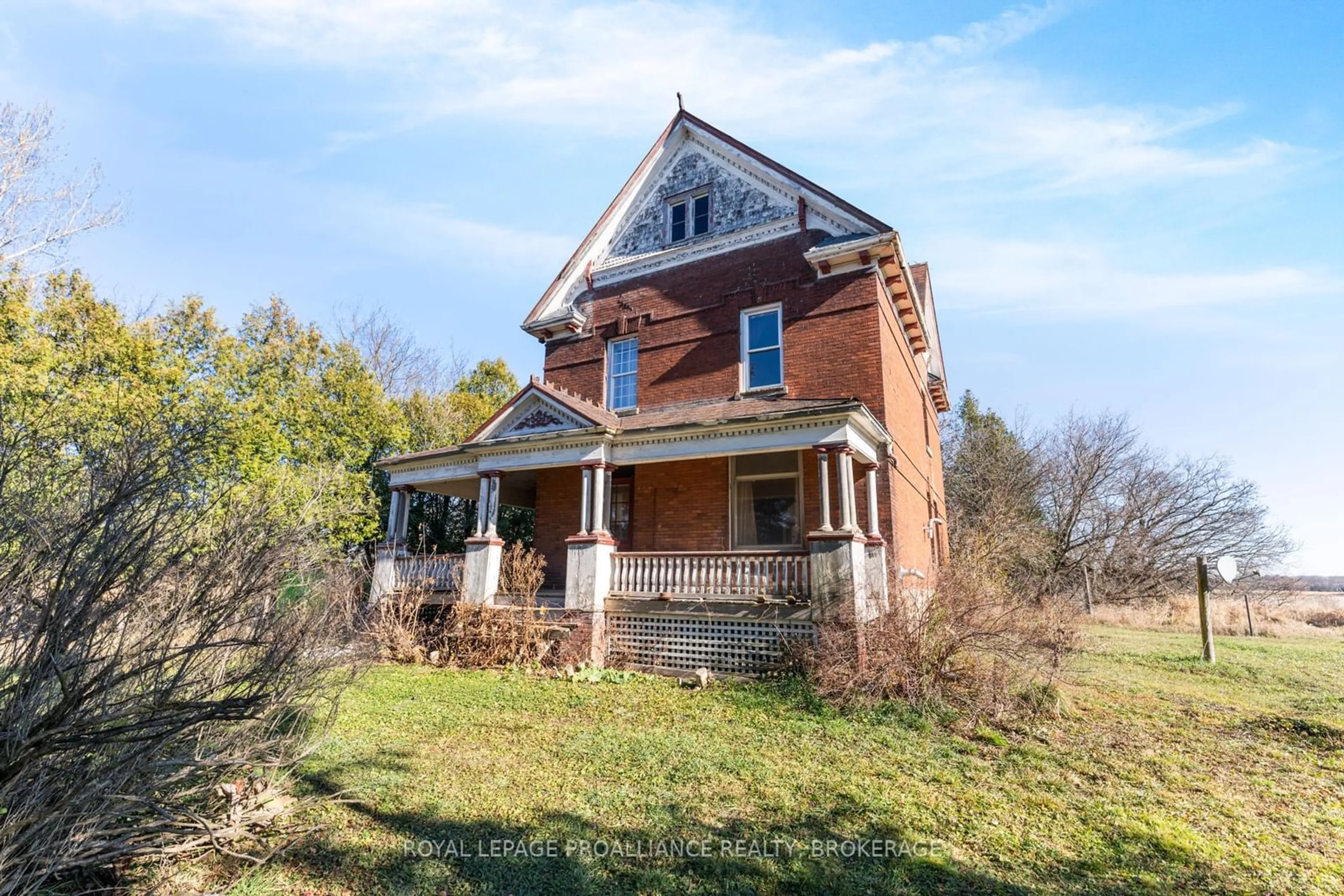 Frontside or backside of a home, cottage for 1845 County Road 32, Gananoque Ontario K7G 2V3