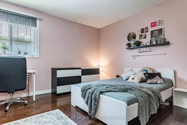 Additional image 18 of 64 Solsbury Cres