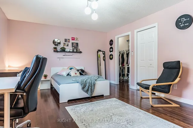 Additional image 17 of 64 Solsbury Cres