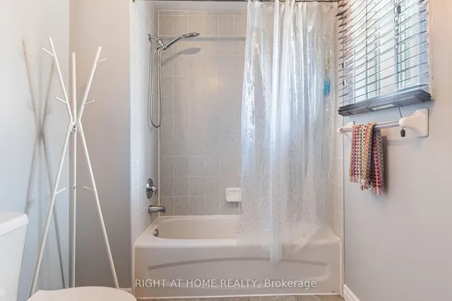 Additional image 15 of 64 Solsbury Cres