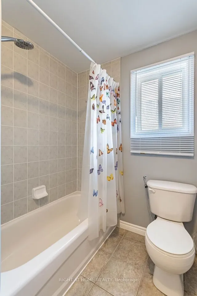 Additional image 10 of 64 Solsbury Cres