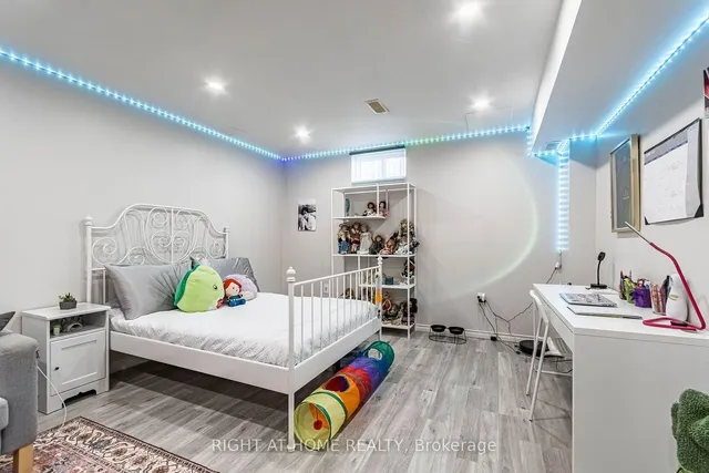 Additional image 9 of 64 Solsbury Cres