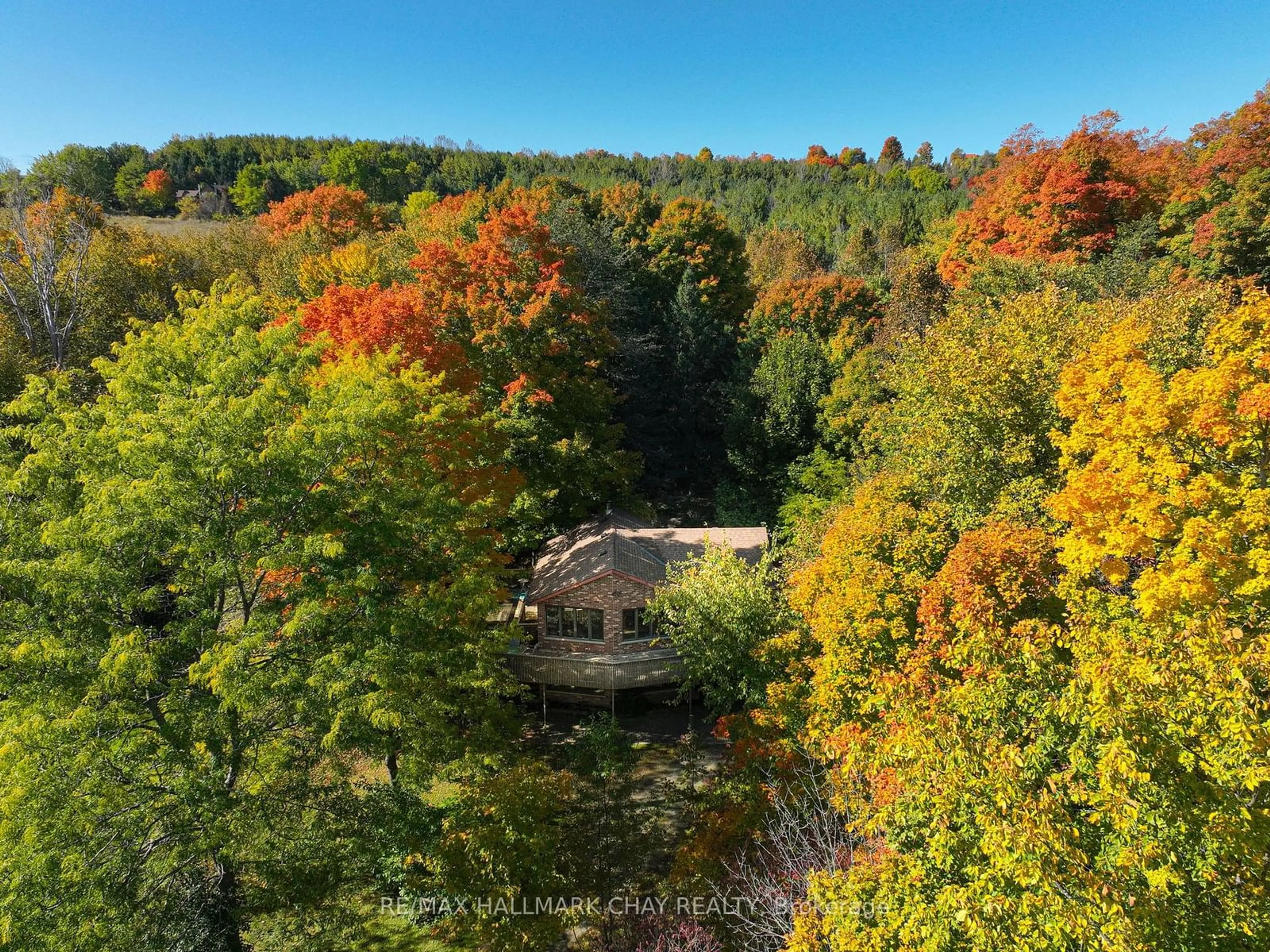 A pic from exterior of the house or condo, the view of lake or river for 6 Mountainview Rd, Mulmur Ontario L9V 3H5