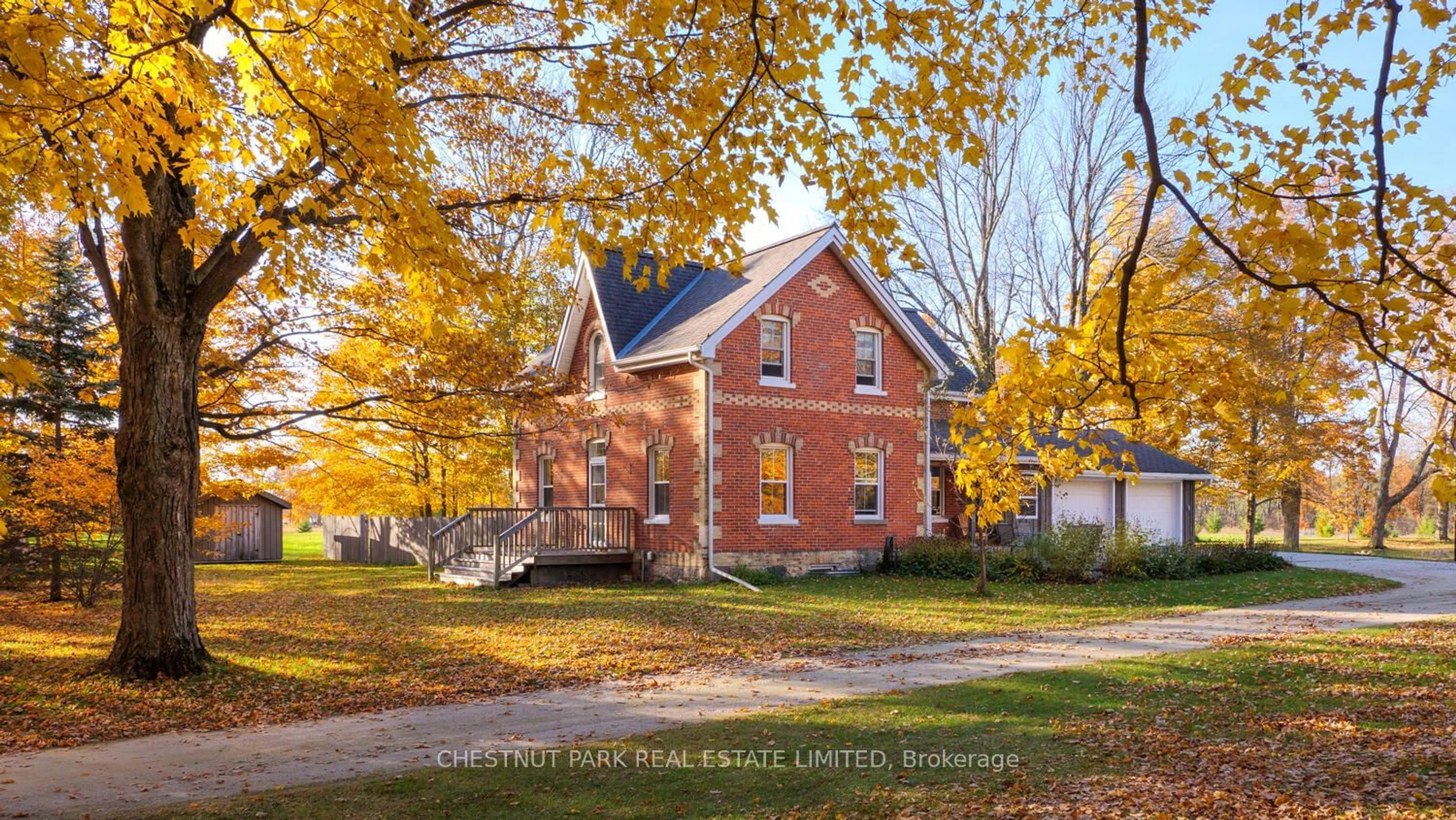 Home with brick exterior material for 743023 Sideroad 10, Chatsworth Ontario N0H 1G0