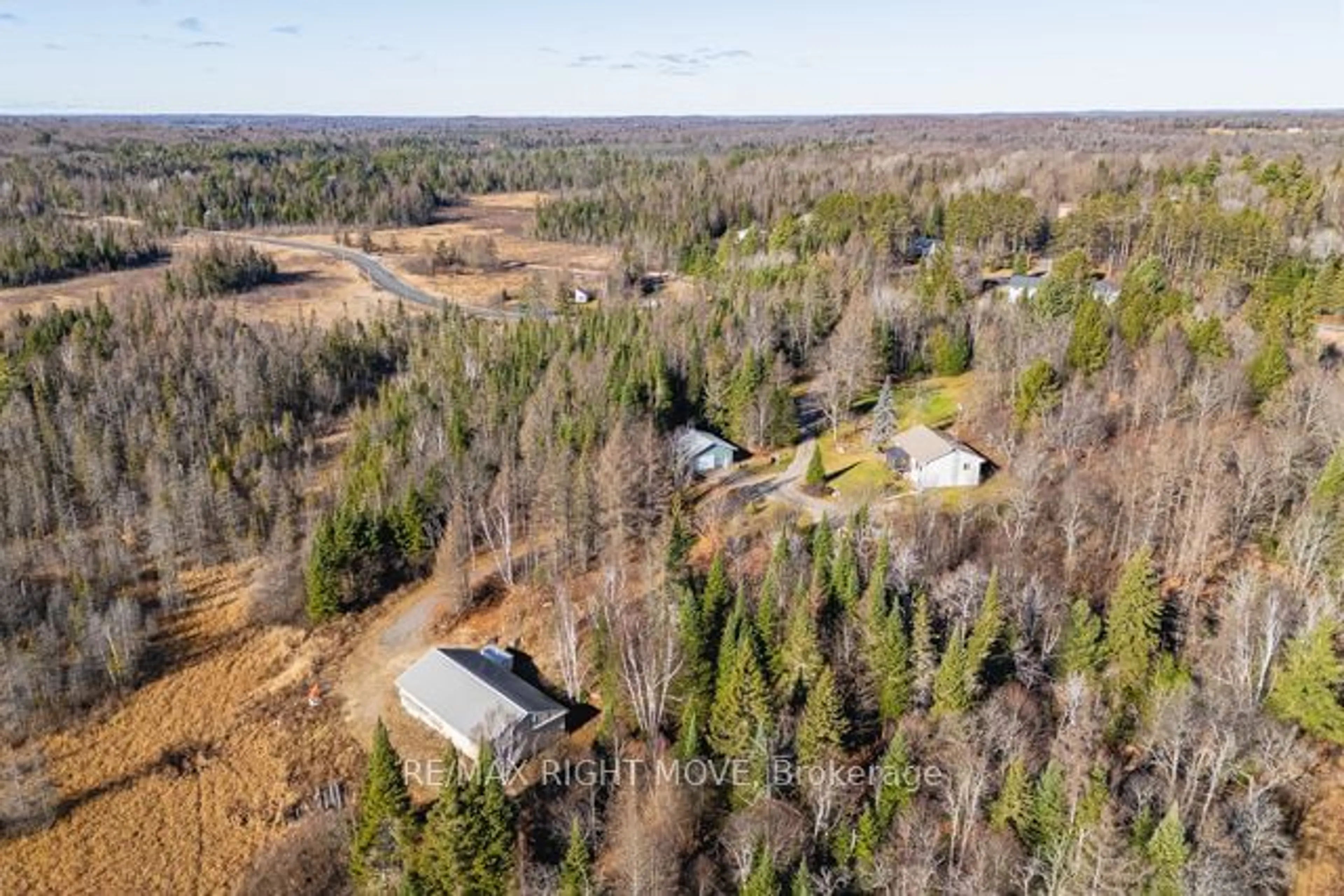 Shed for 2697 Aspdin Rd, Huntsville Ontario P0B 1M0