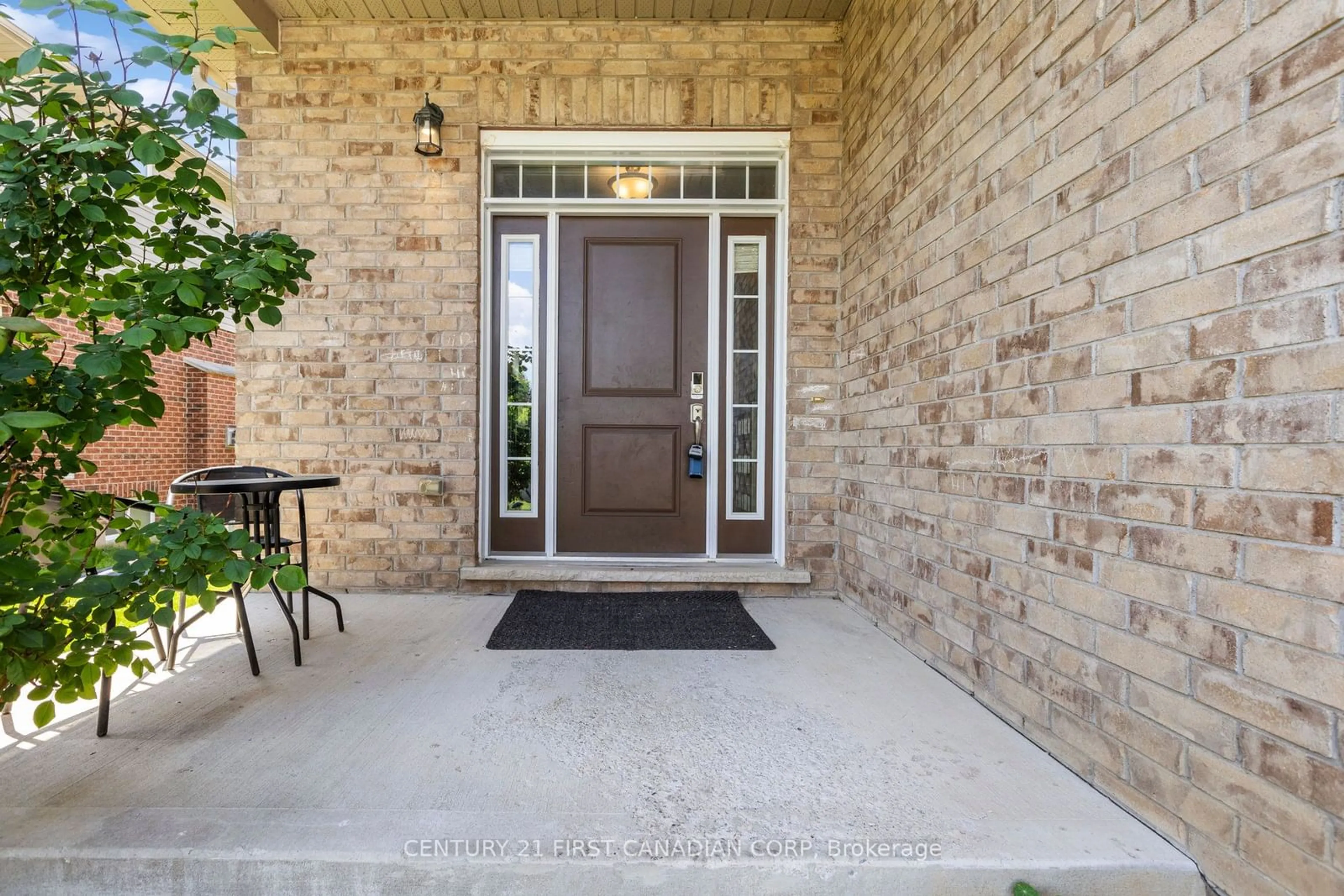 Indoor entryway, ceramic floors for 1427 Kains Woods Terr, London Ontario N6K 4Z7