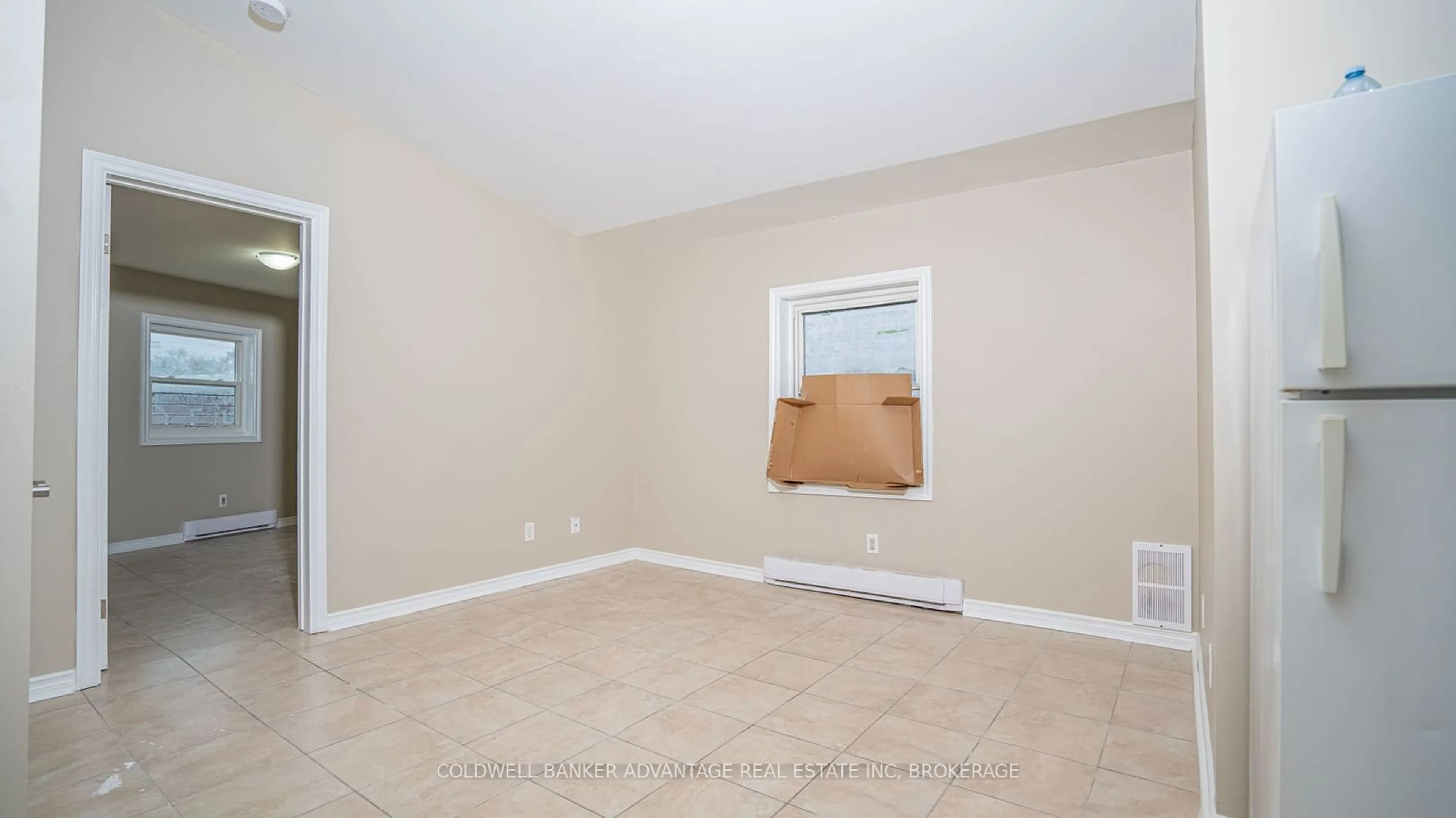 A pic of a room, unknown floor for 93 Carlton St, St. Catharines Ontario L2R 1R1