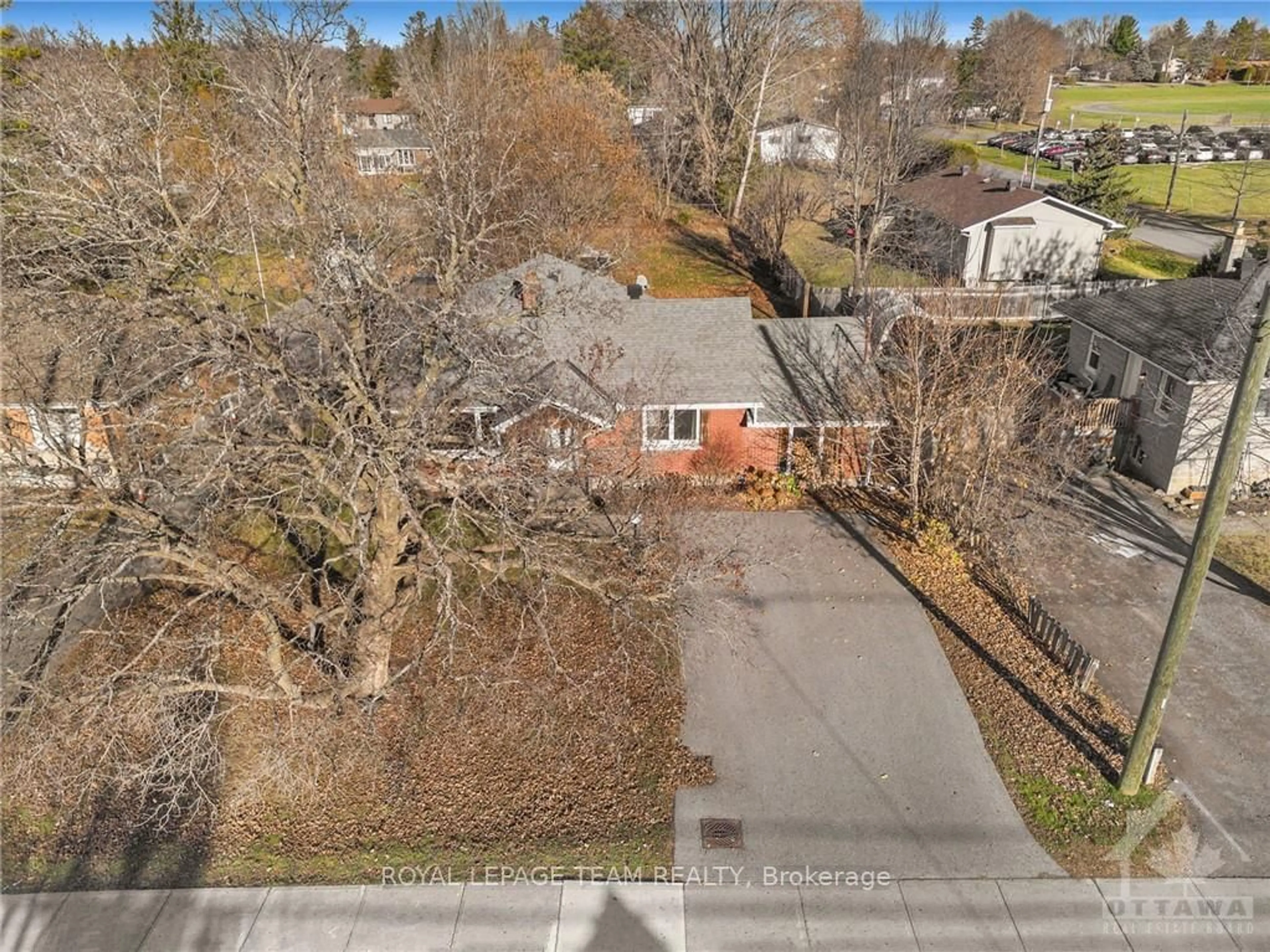 Frontside or backside of a home, the street view for 3629 MCBEAN St, Stittsville - Munster - Richmond Ontario K0A 2Z0