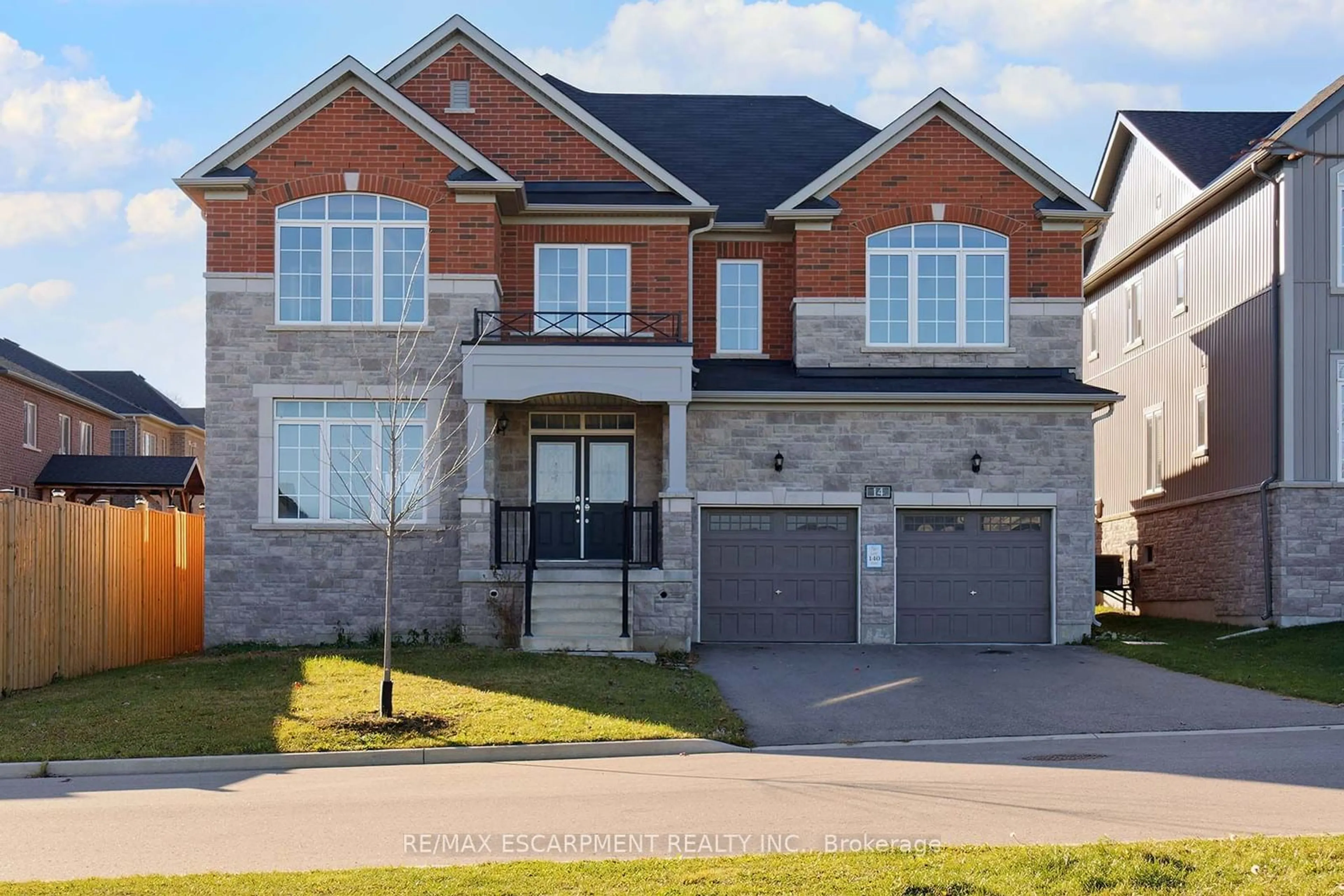 Home with brick exterior material for 14 Station Dr, Cavan Monaghan Ontario L0A 1G0