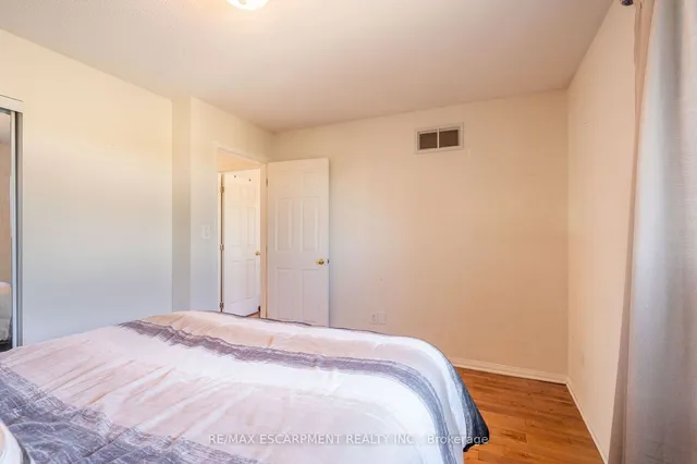 Additional property image - 138 Beaverbrook Ave