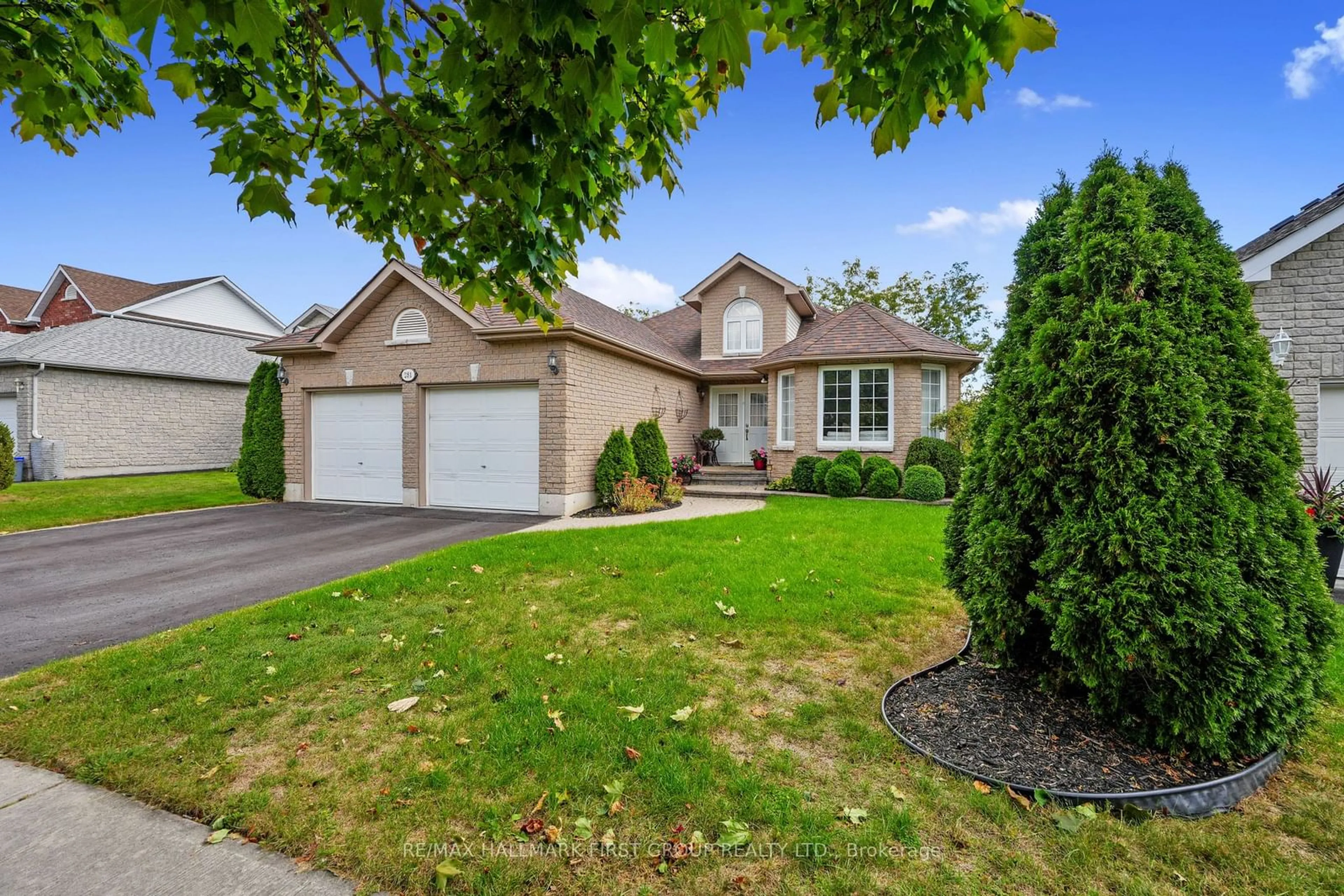 Frontside or backside of a home, cottage for 281 Parkview Hills Dr, Cobourg Ontario K9A 5S3