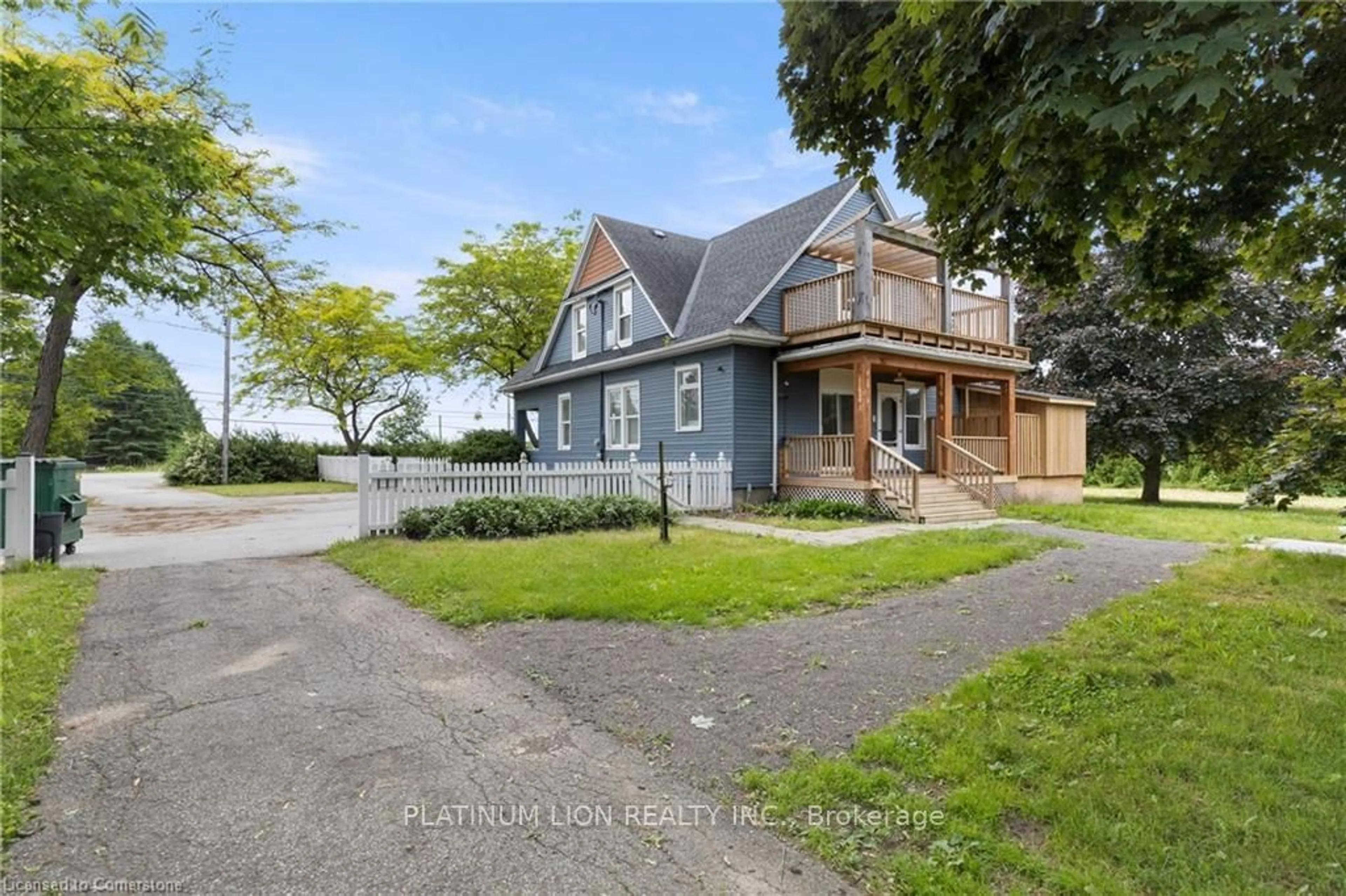 Frontside or backside of a home, cottage for 630 Lakeshore Rd, Niagara-on-the-Lake Ontario L0S 1J0