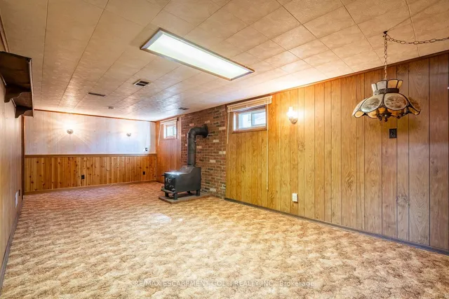 Additional property image - 9 Thomson Crt