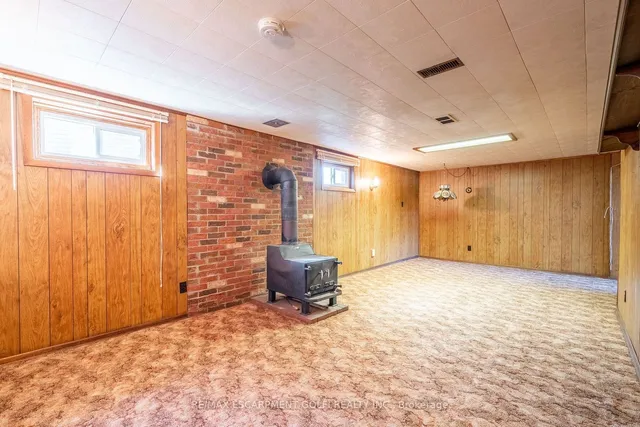 Additional property image - 9 Thomson Crt