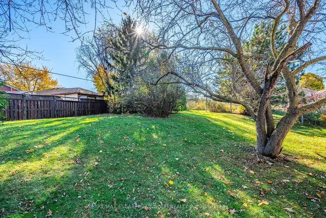 Additional property image - 9 Thomson Crt