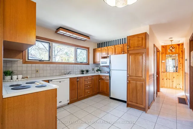 Additional property image - 9 Thomson Crt