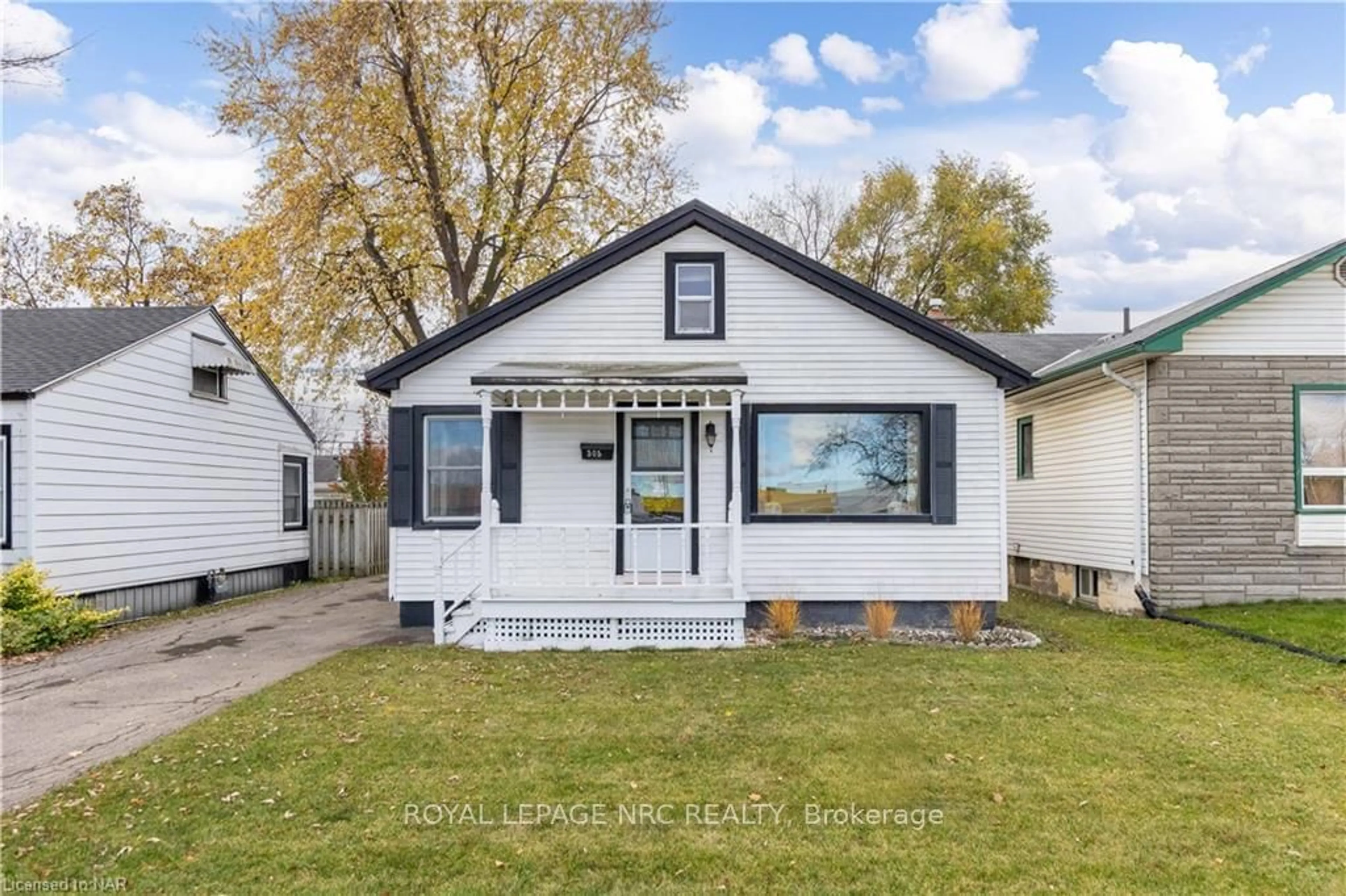 Frontside or backside of a home, cottage for 305 Lincoln St, Welland Ontario L3B 4N5