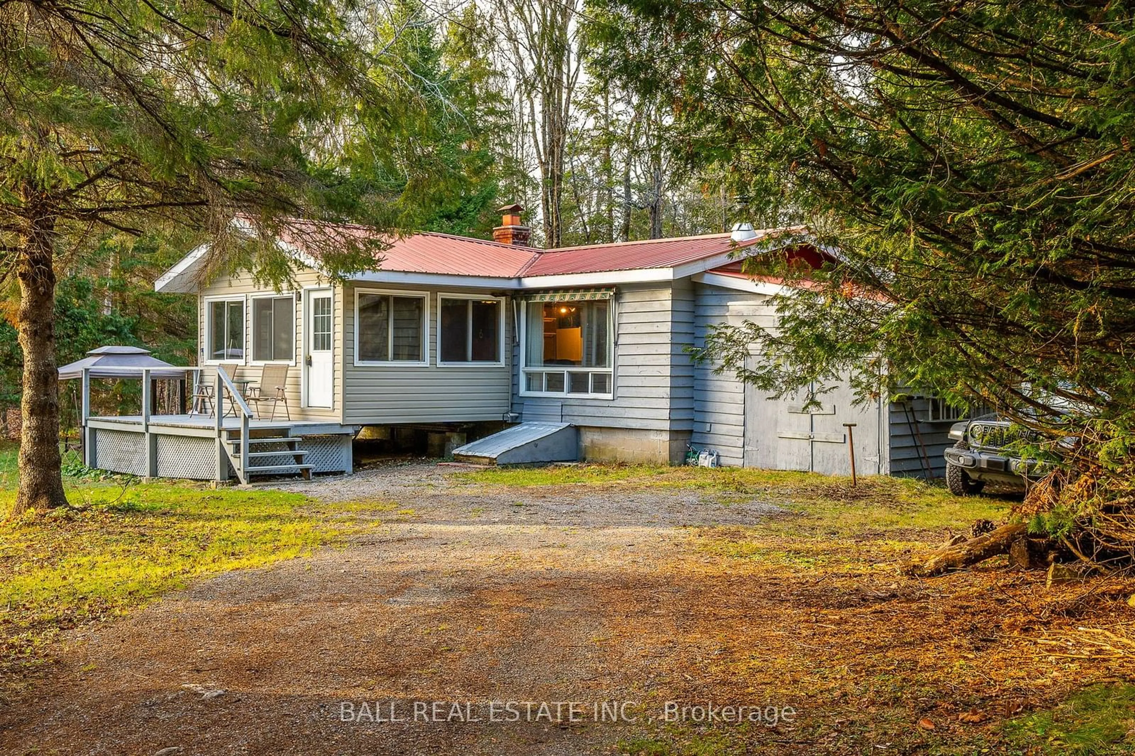 Frontside or backside of a home, cottage for 121 Salmon Lake Rd, Galway-Cavendish and Harvey Ontario K0L 1J0