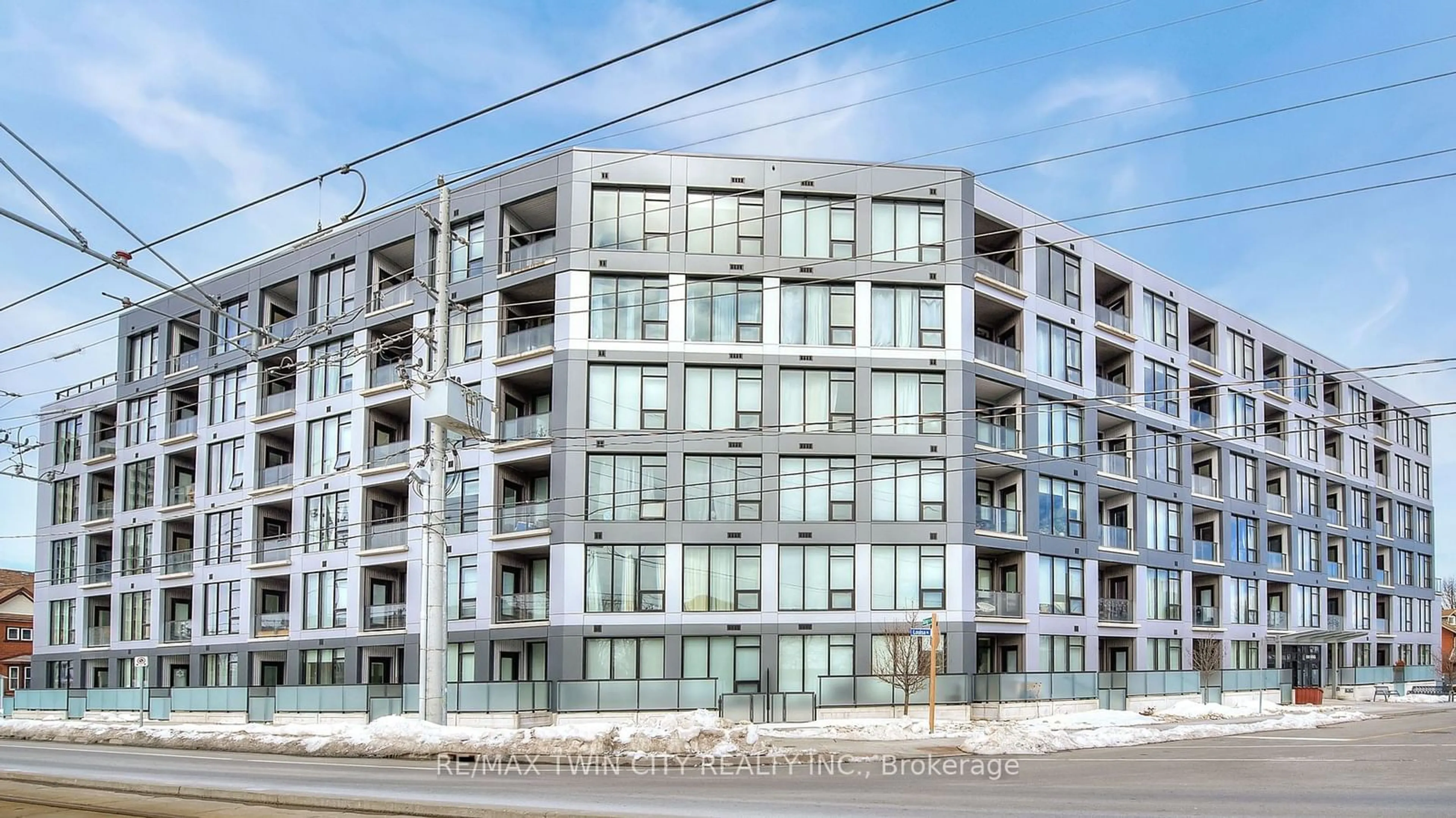 A pic from exterior of the house or condo, the front or back of building for 690 King St #520, Kitchener Ontario N2G 0B9