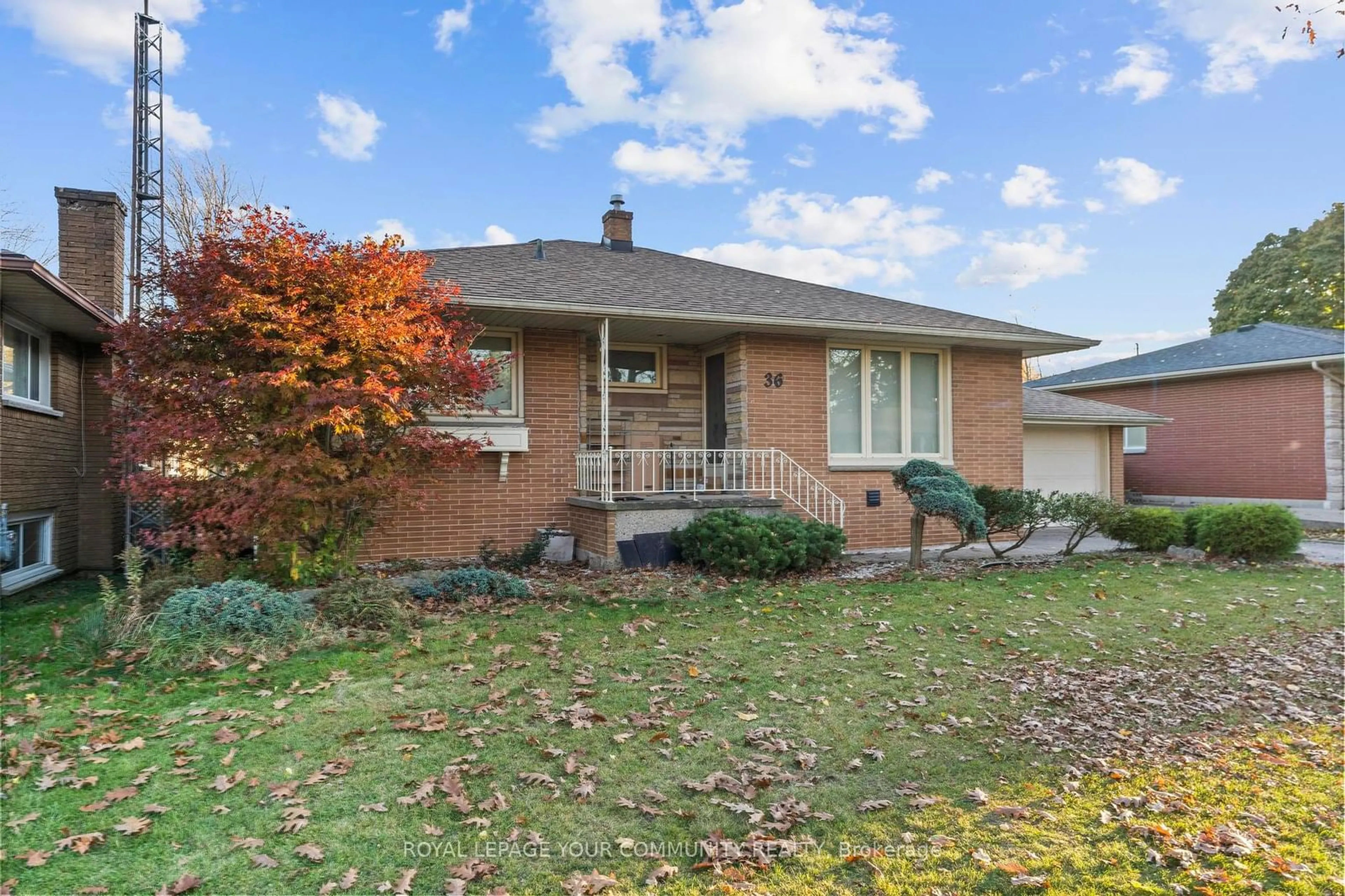 Frontside or backside of a home, the street view for 36 Pearl Ave, Leamington Ontario N8H 1J7