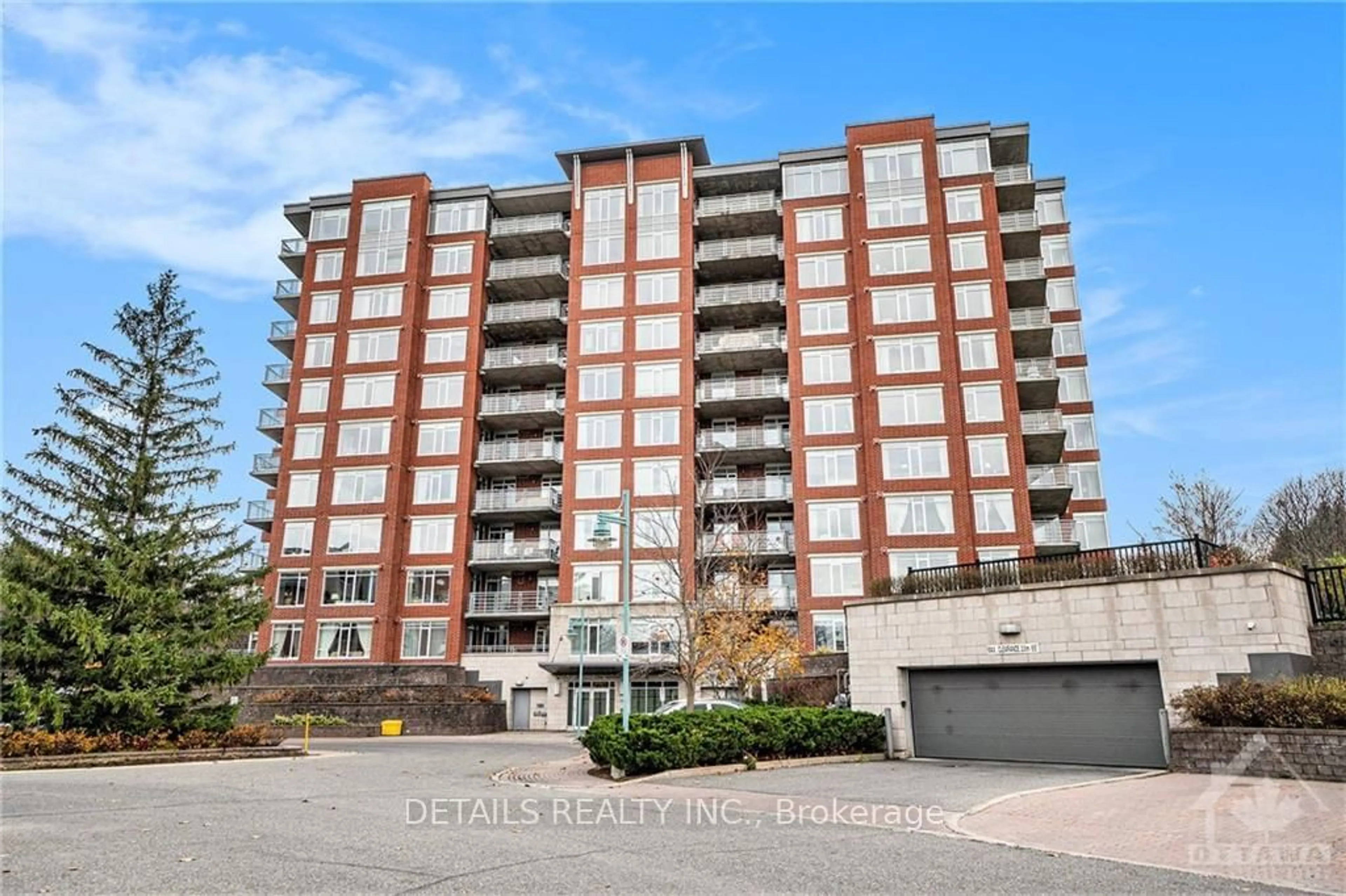 A pic from exterior of the house or condo, the front or back of building for 136 DARLINGTON #407, Hunt Club - Windsor Park Village and Area Ontario K1V 0X6