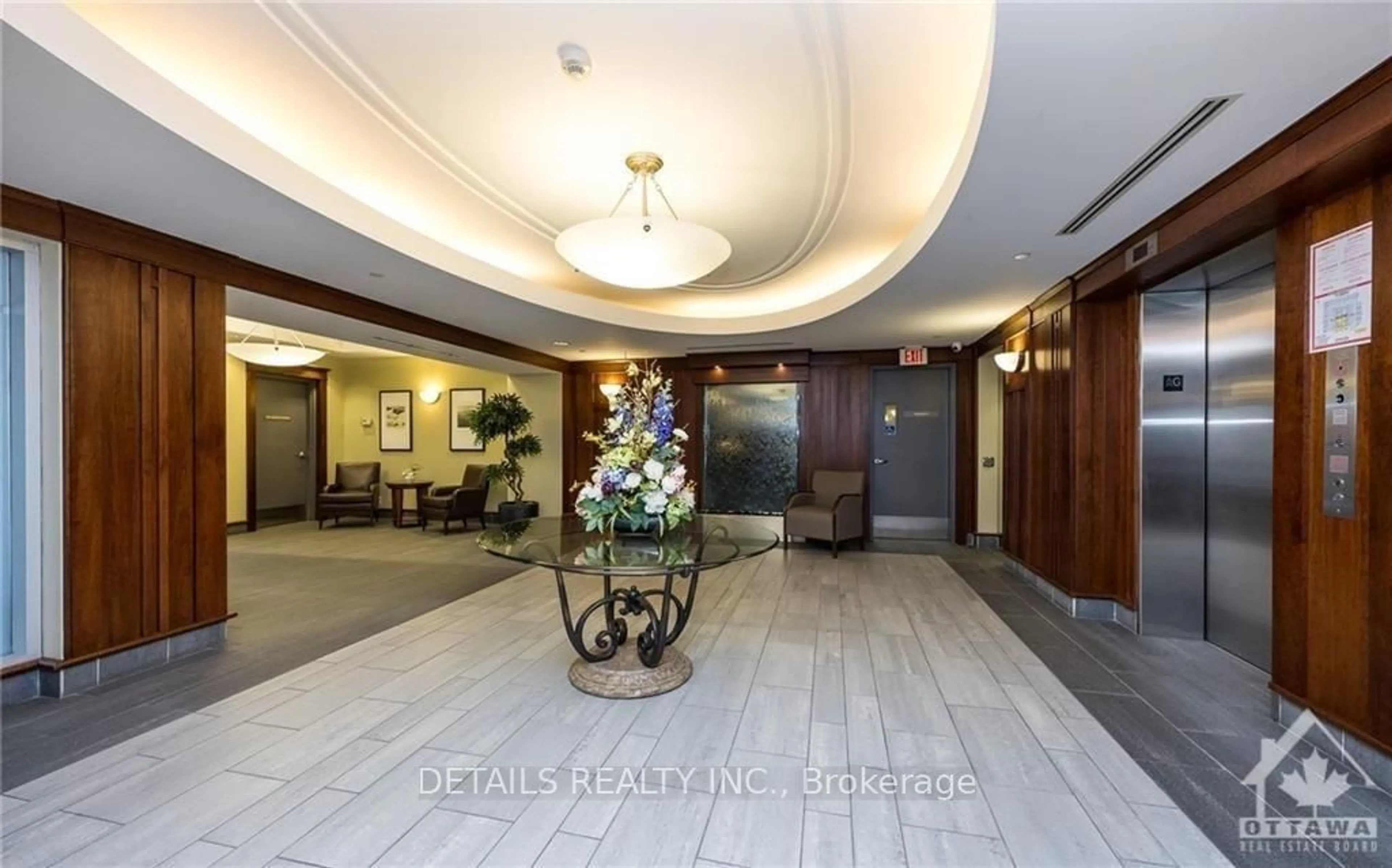 Indoor lobby, wood floors for 136 DARLINGTON #407, Hunt Club - Windsor Park Village and Area Ontario K1V 0X6