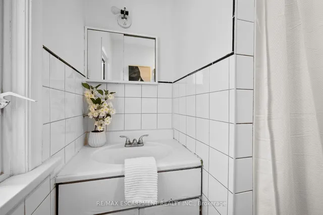 Additional property image - 281 Wentworth St