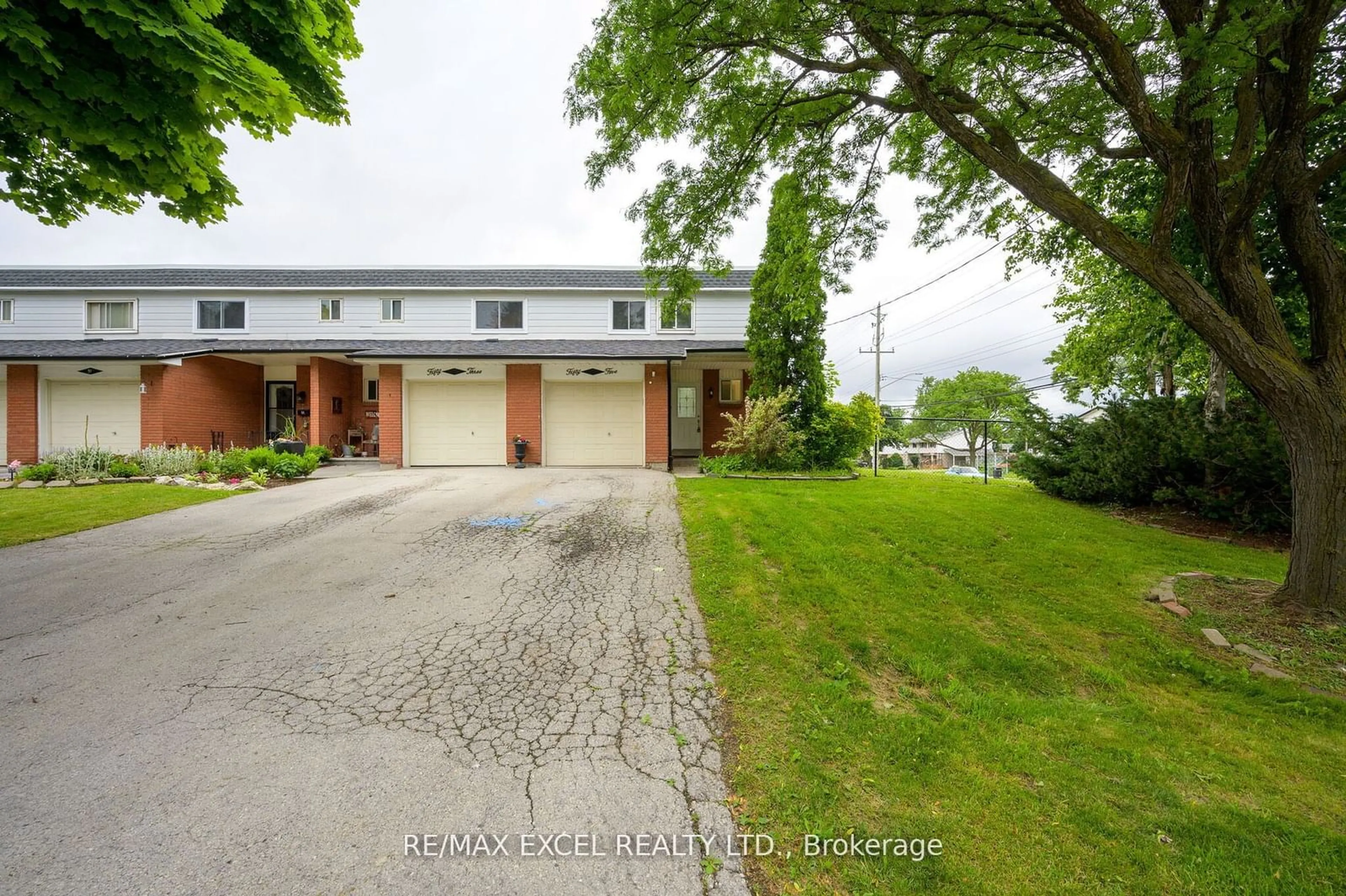 A pic from exterior of the house or condo, the street view for 55 Bryna Ave #1, Hamilton Ontario L9A 4W9