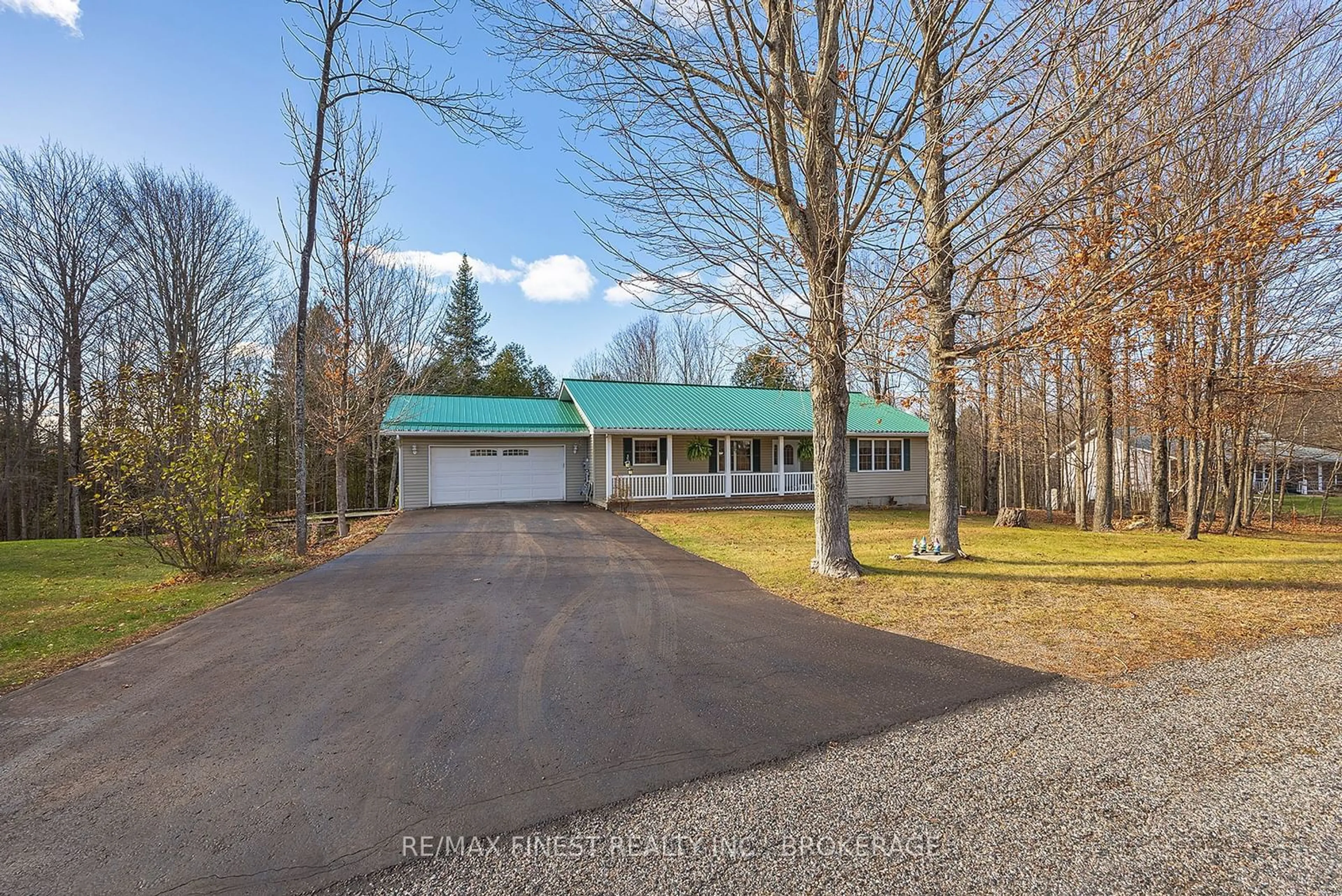 A pic from exterior of the house or condo, cottage for 1107 Village Woods Dr, Central Frontenac Ontario K0H 2P0