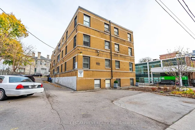 Additional property image - 4 ROBINSON St Unit 5