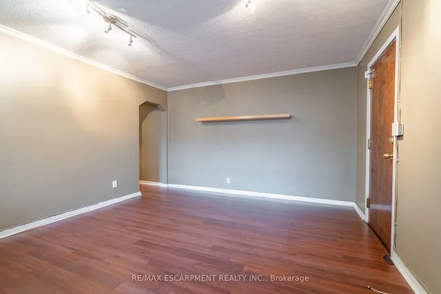 Additional property image - 4 ROBINSON St Unit 5
