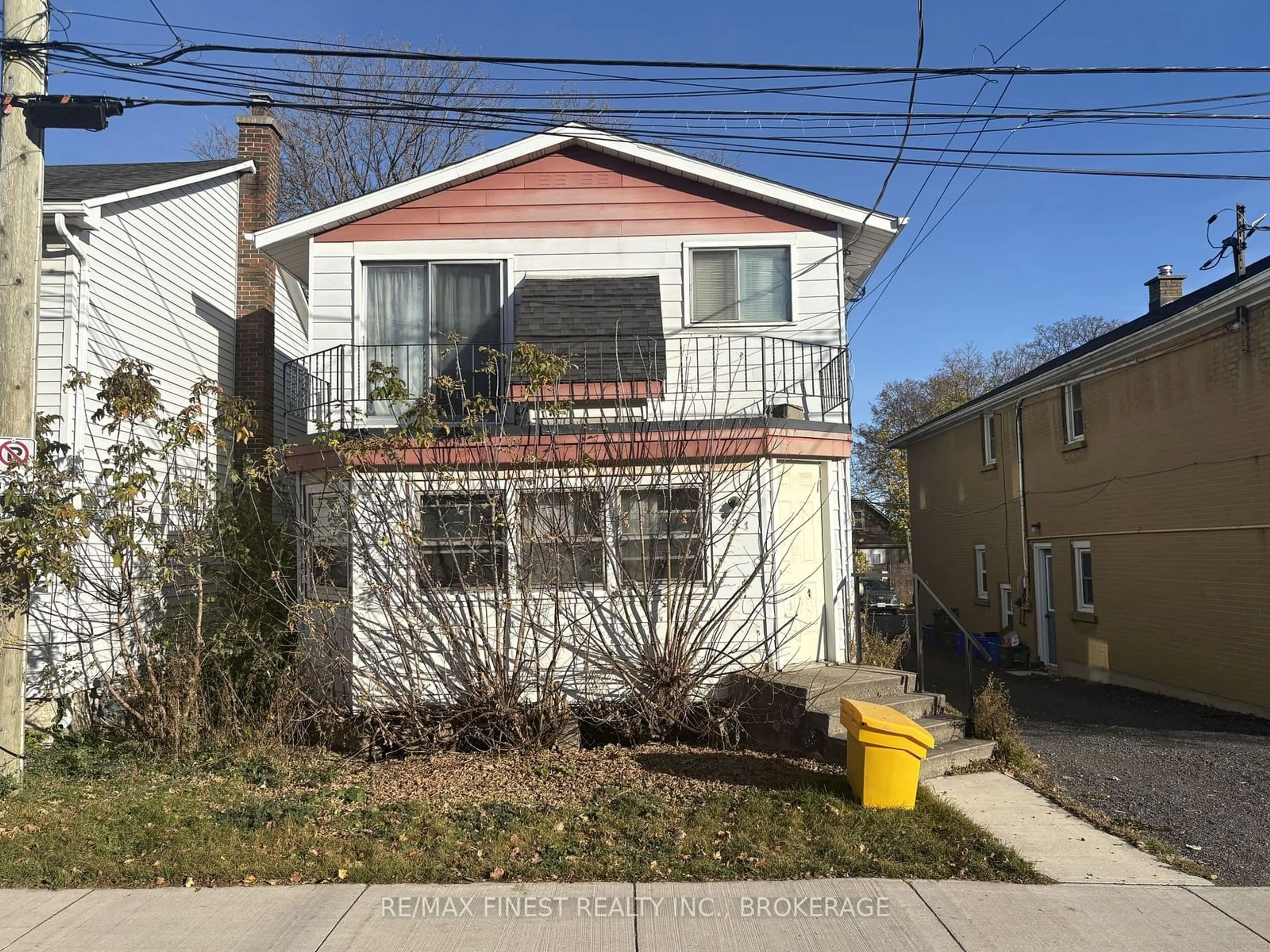 A pic from exterior of the house or condo, the street view for 631 Victoria St, Kingston Ontario K7K 4S3