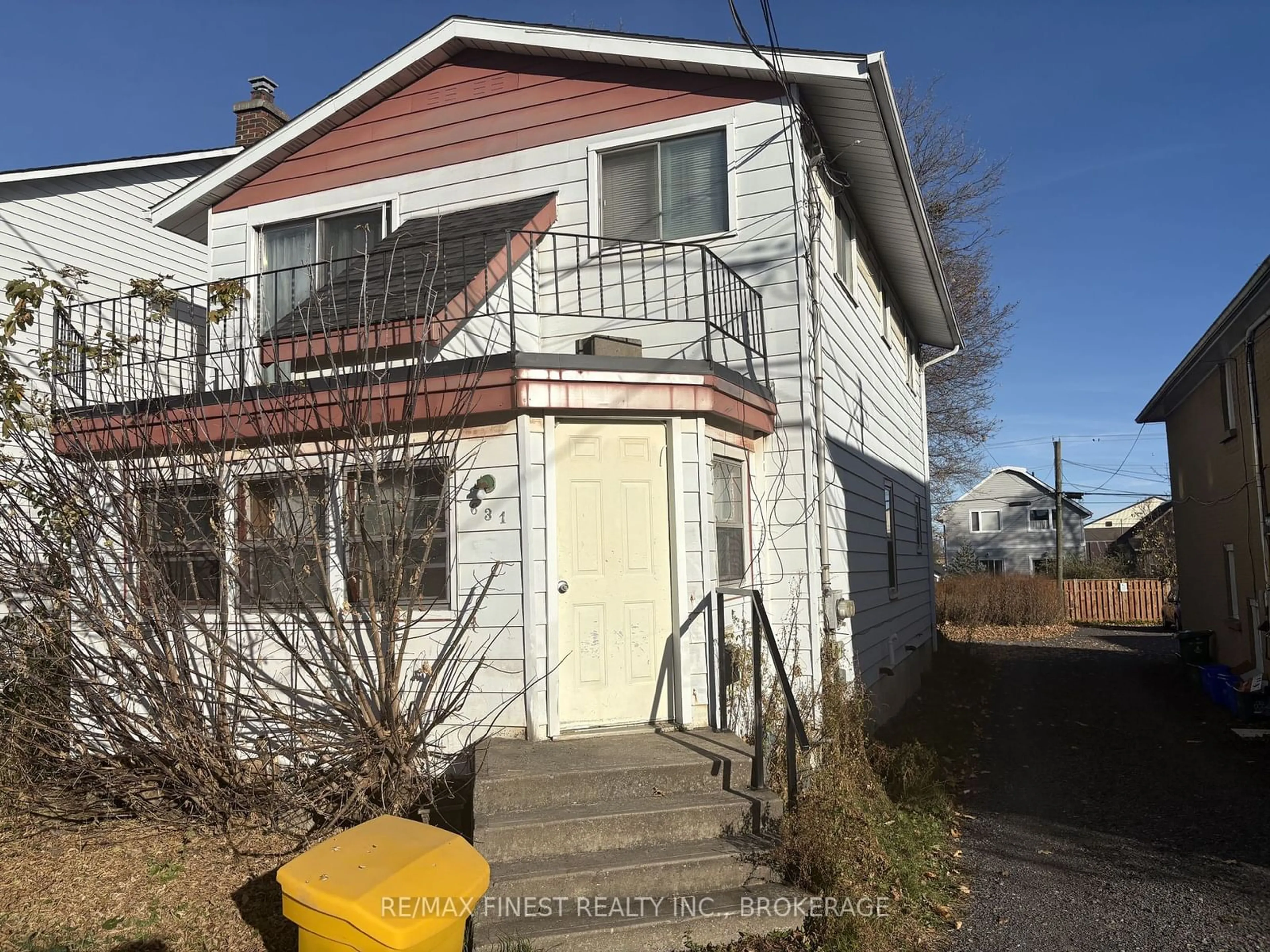 Frontside or backside of a home, the street view for 631 Victoria St, Kingston Ontario K7K 4S3