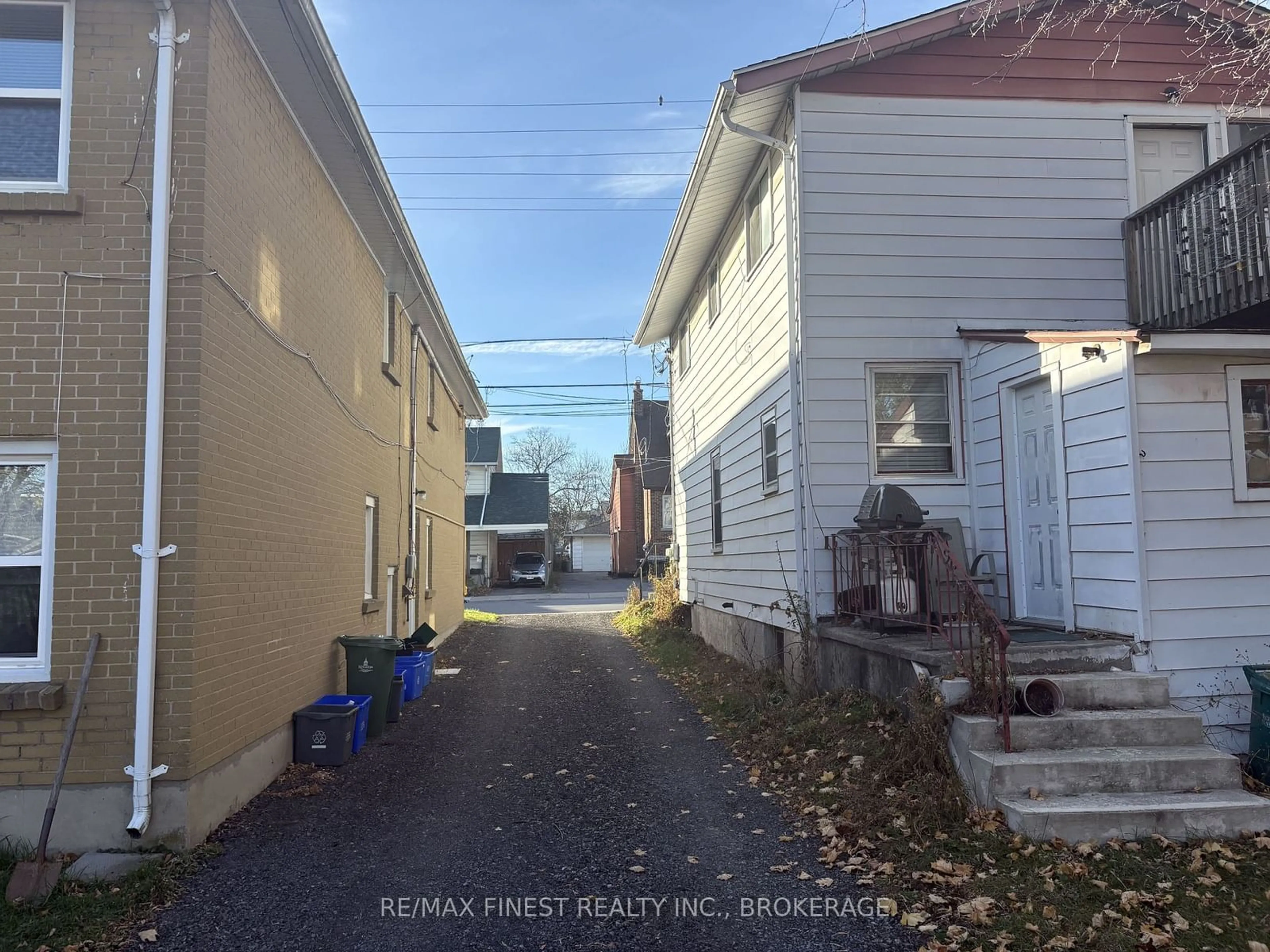 A pic from exterior of the house or condo, the street view for 631 Victoria St, Kingston Ontario K7K 4S3